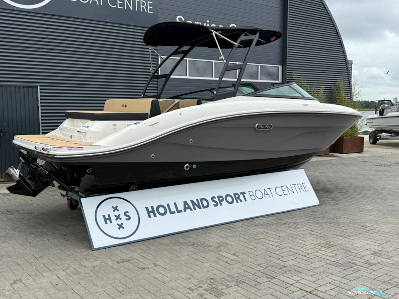 Sea Ray 210 spx