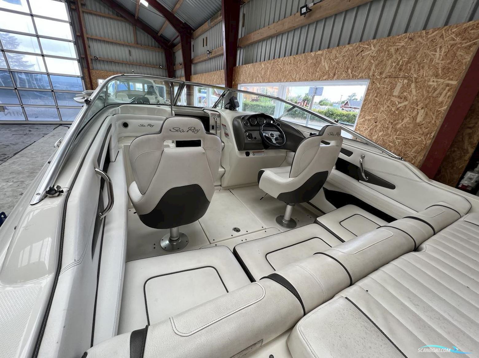 Sea Ray 220 Sun Sport