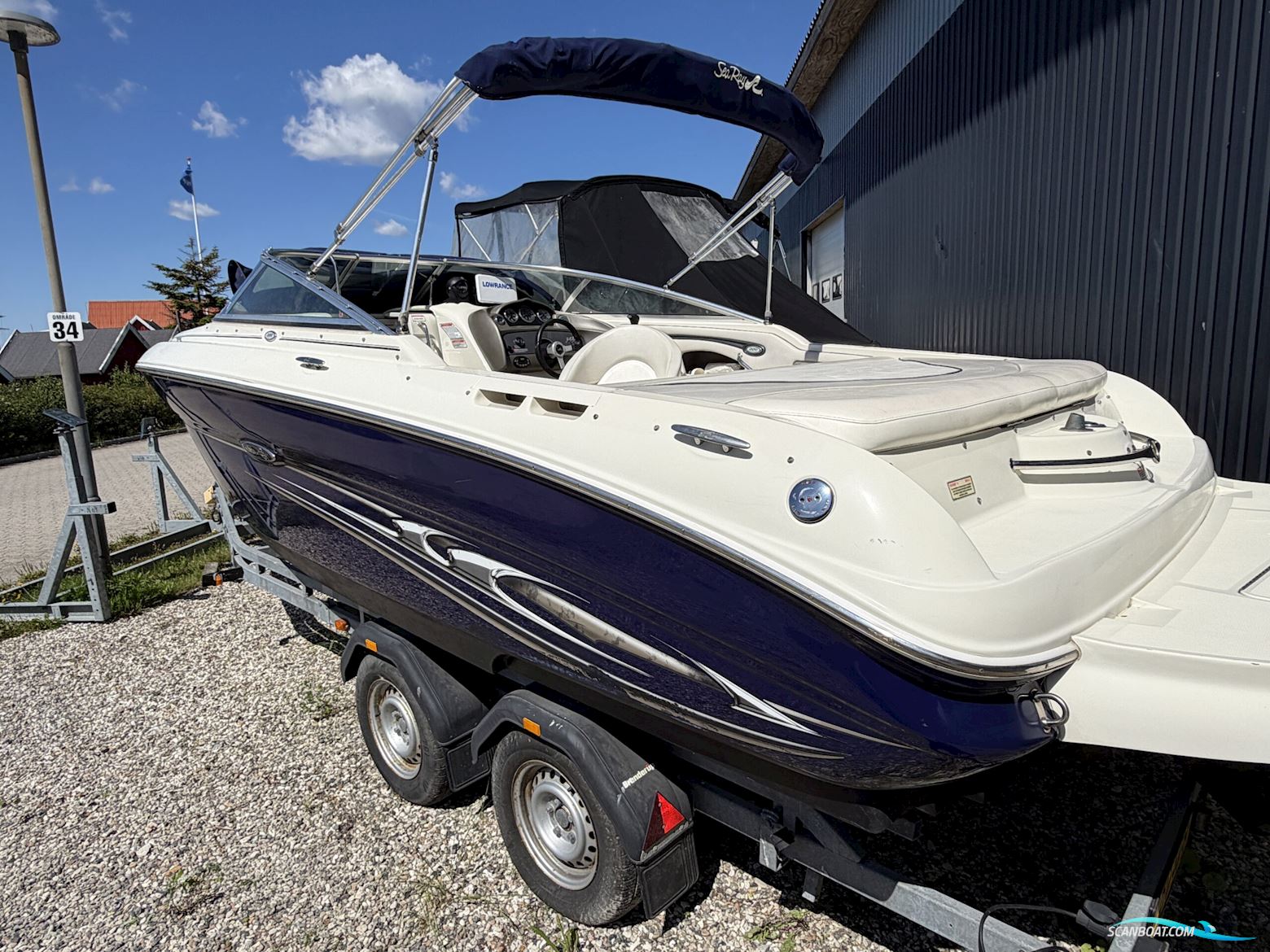 Sea Ray 220 Sunsport