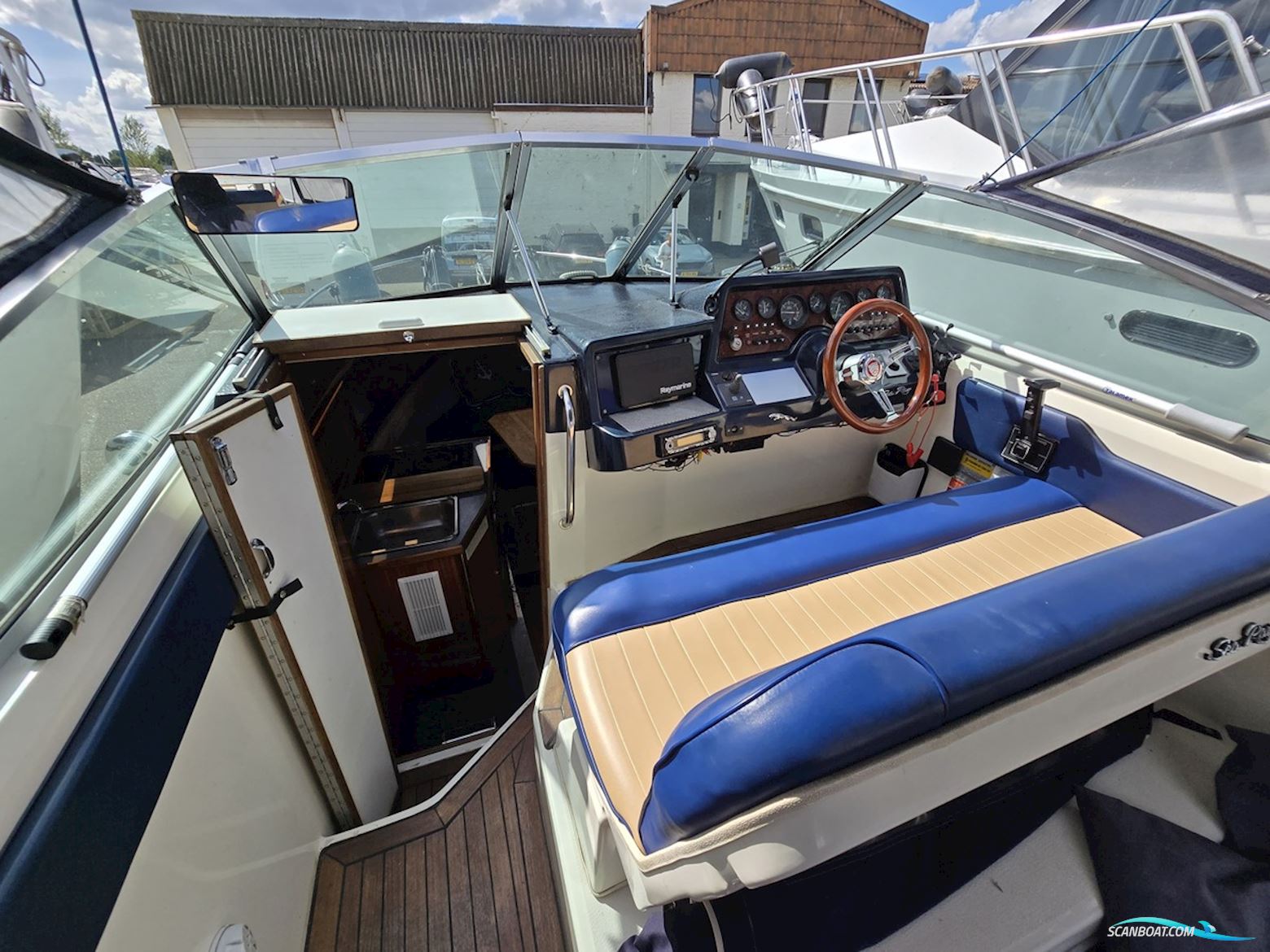 Sea Ray 220DA