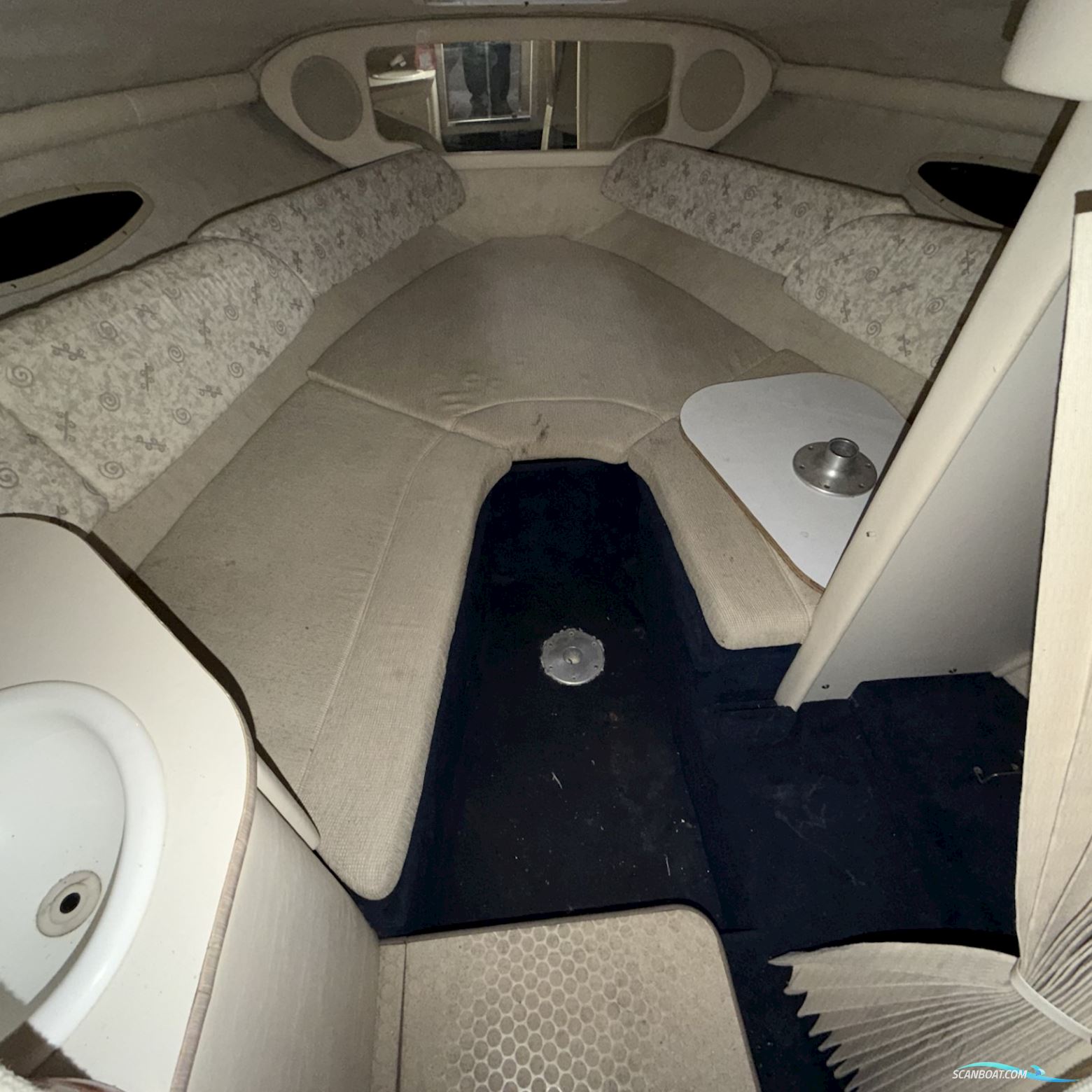 Sea Ray 225 Weekender