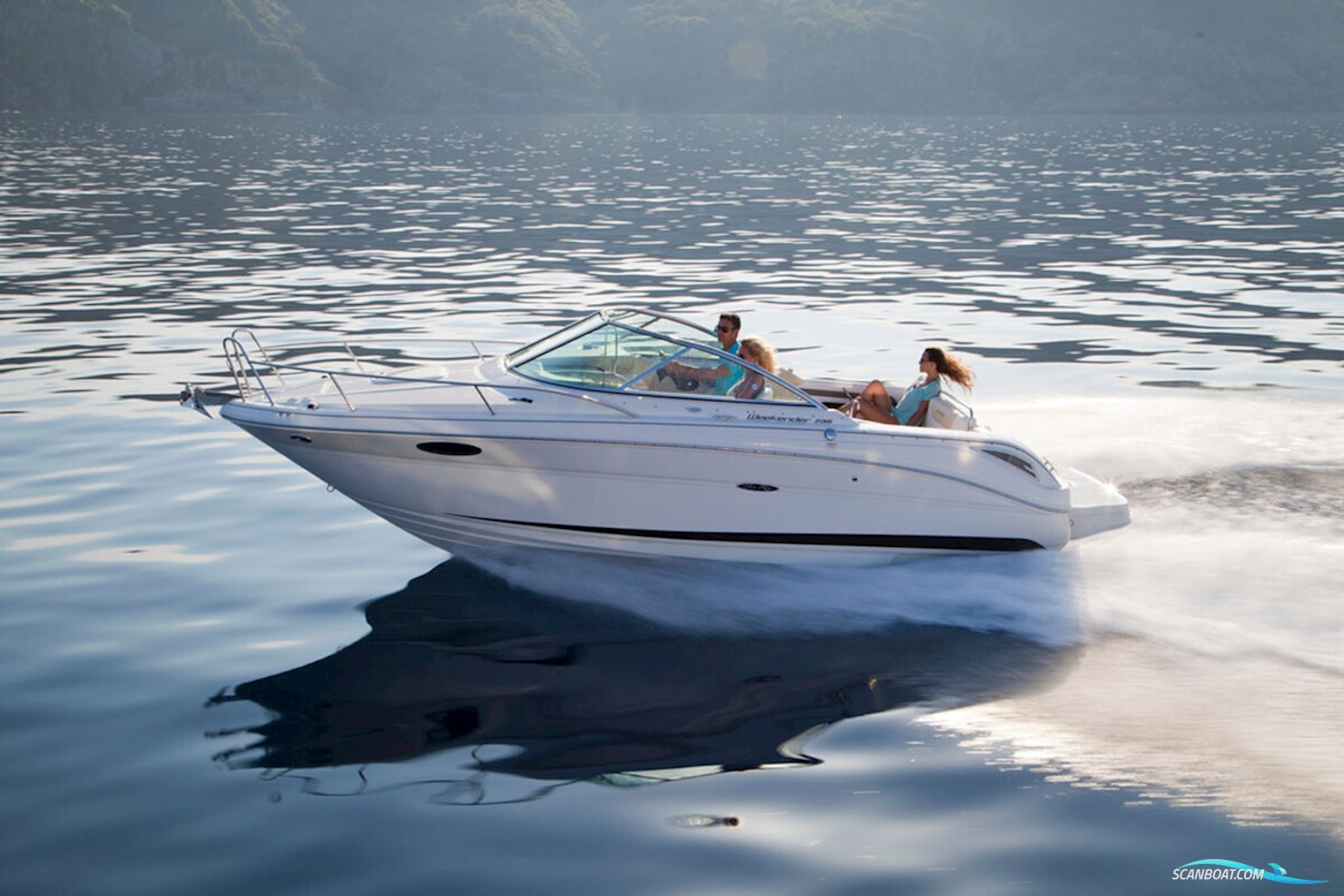 Sea Ray 235 Weekender