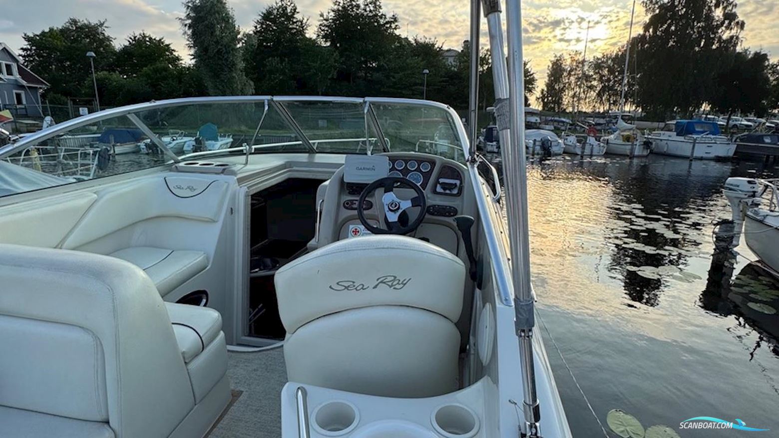 Sea Ray 240 Sundancer