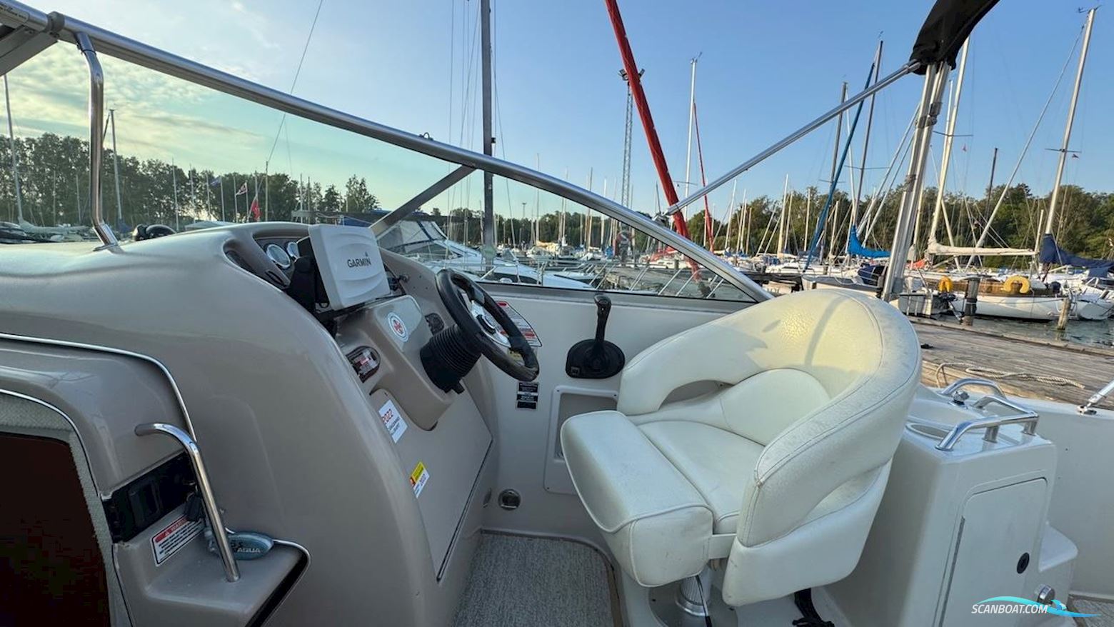Sea Ray 240 Sundancer