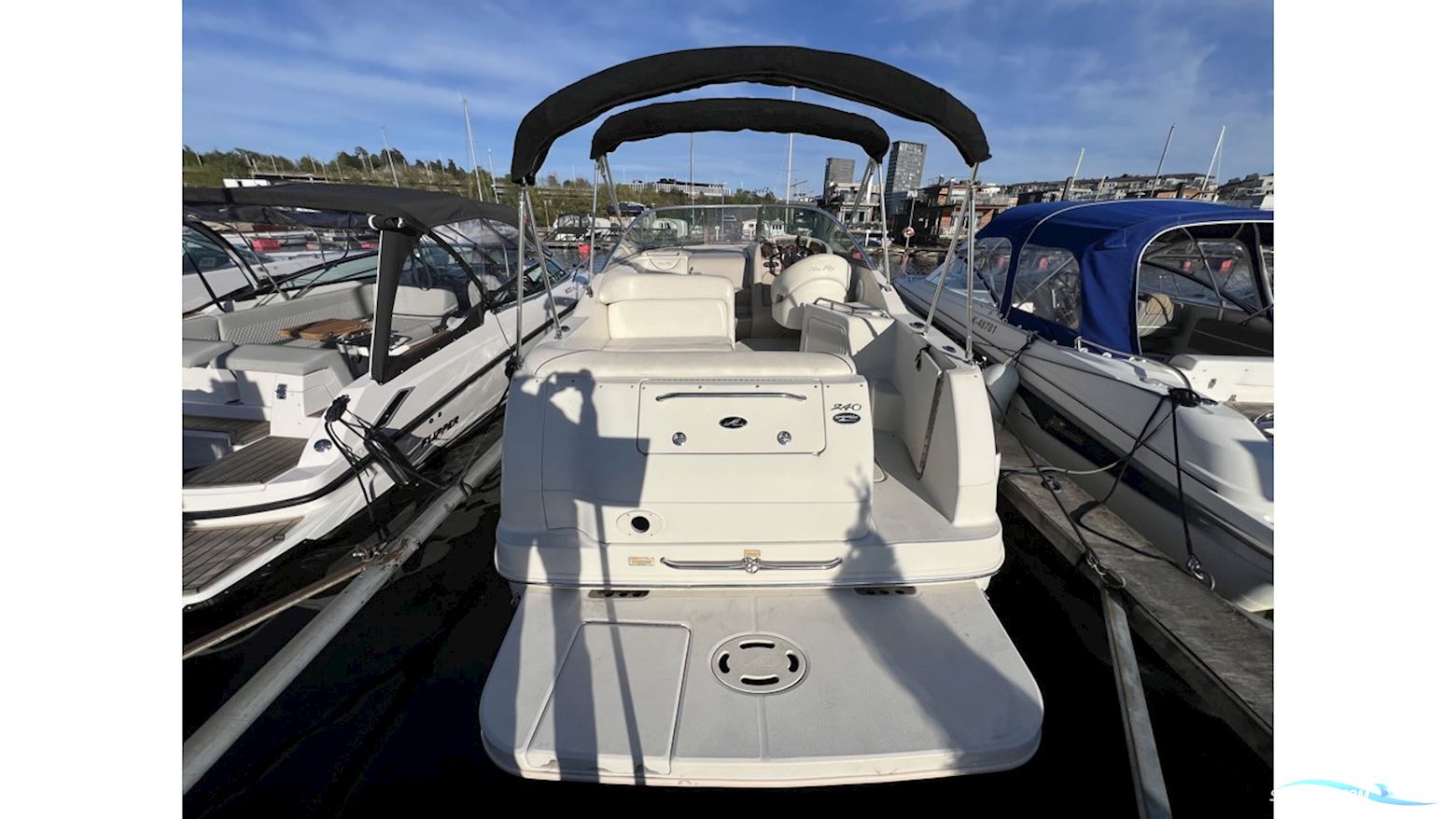 Sea Ray 240 SUNDANCER Motorboot 2004, mit Mercruiser motor, Sweden