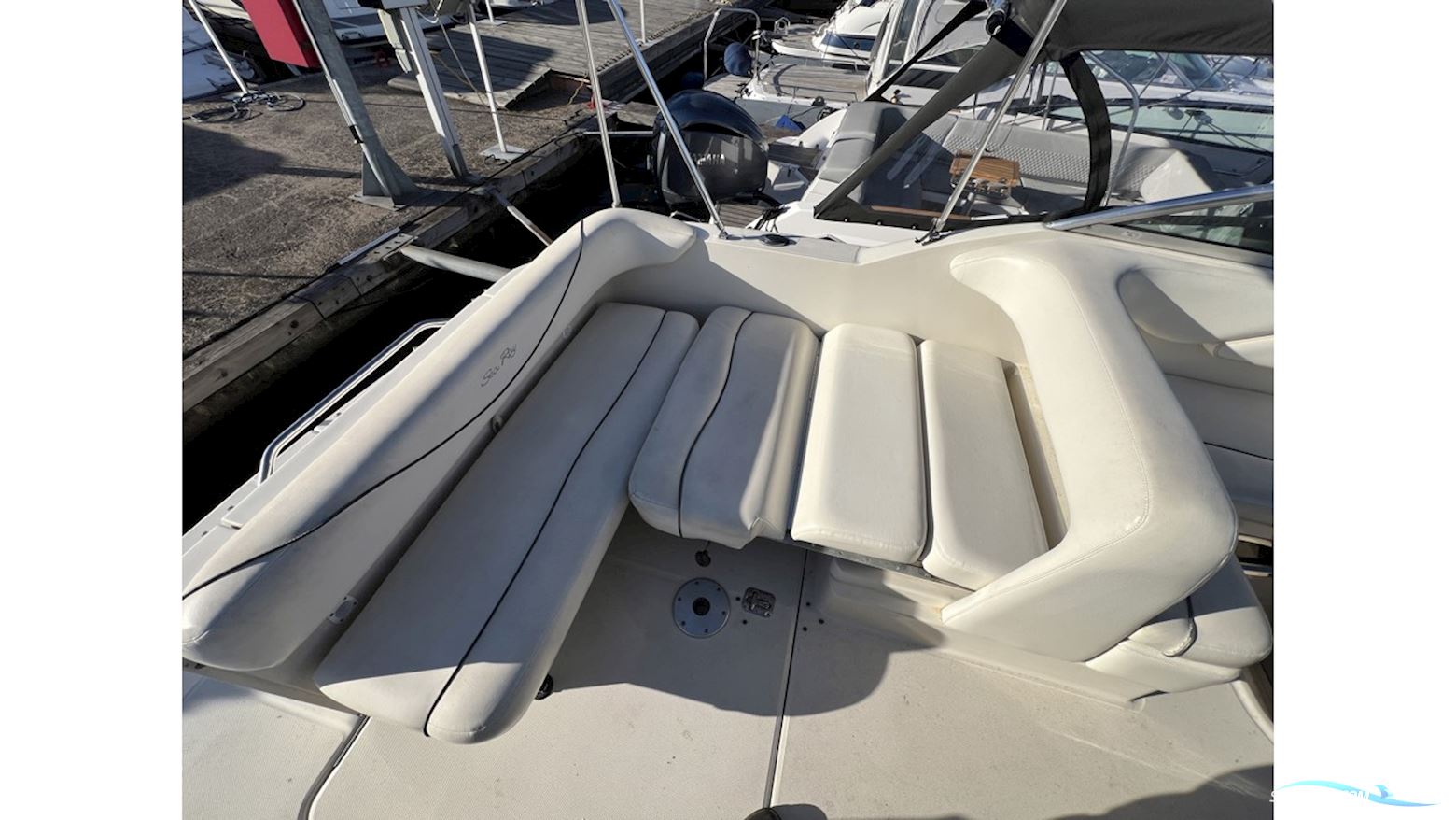 Sea Ray 240 SUNDANCER
