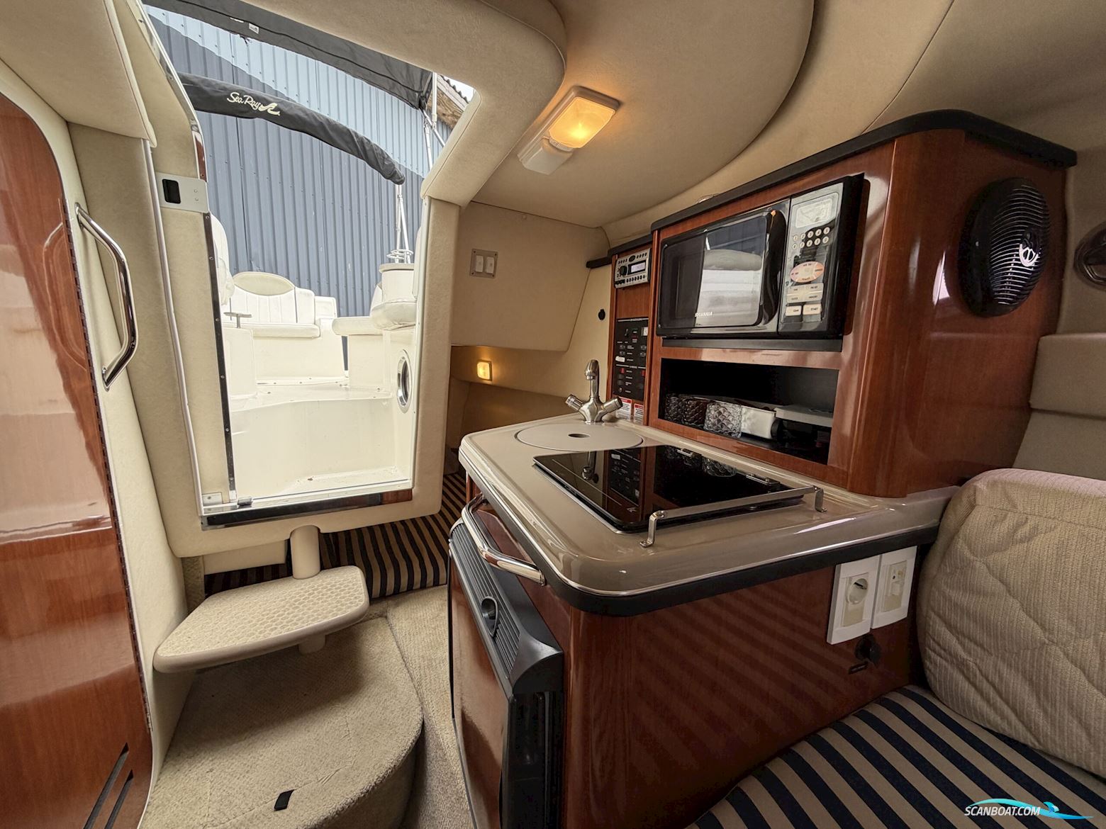 Sea Ray 245 Sundancer