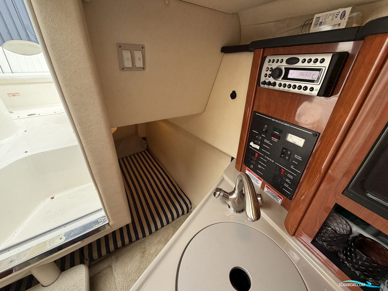 Sea Ray 245 Sundancer