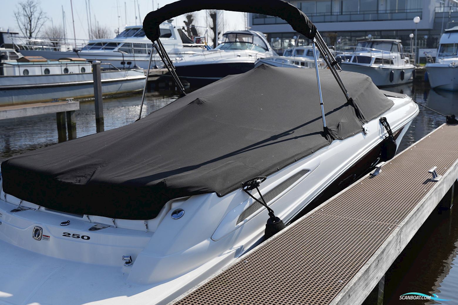 Sea Ray 250 SLX