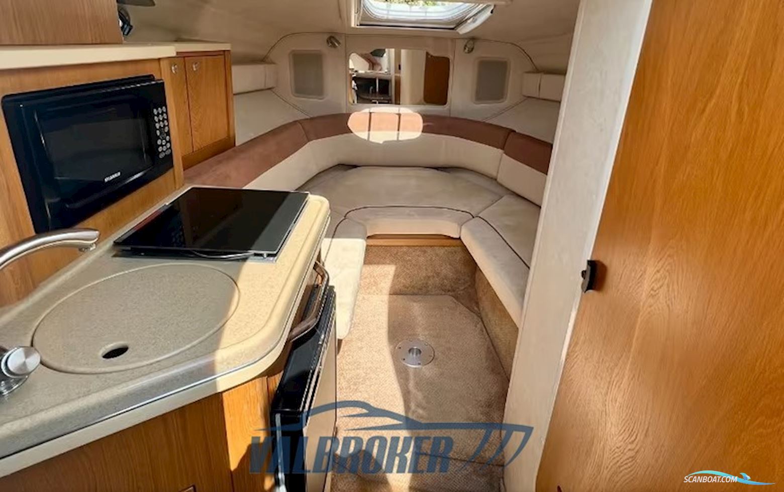 Sea Ray 255 DA Sundancer