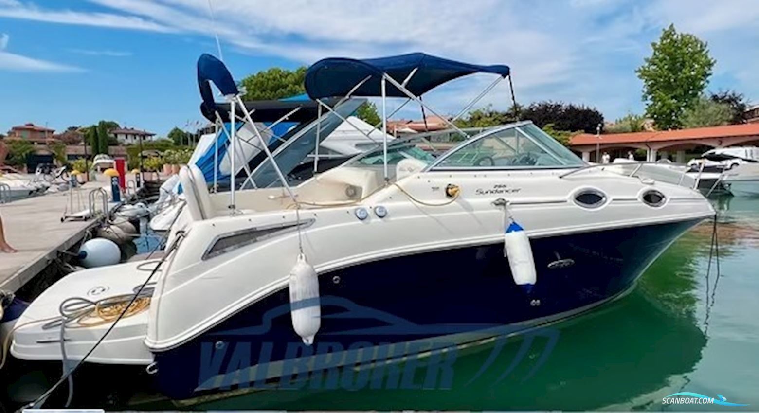 Sea Ray 255 DA Sundancer