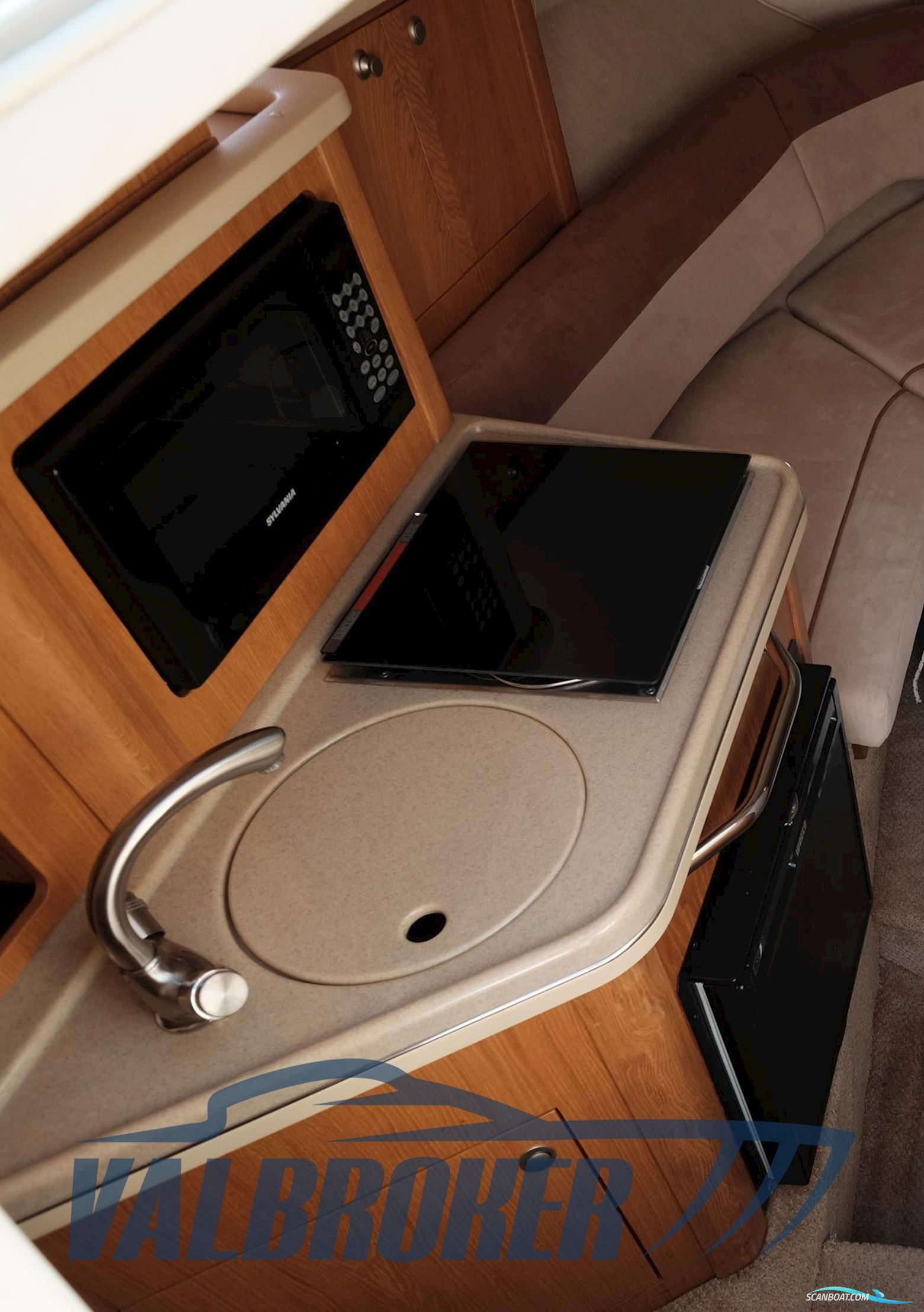 Sea Ray 255 DA Sundancer