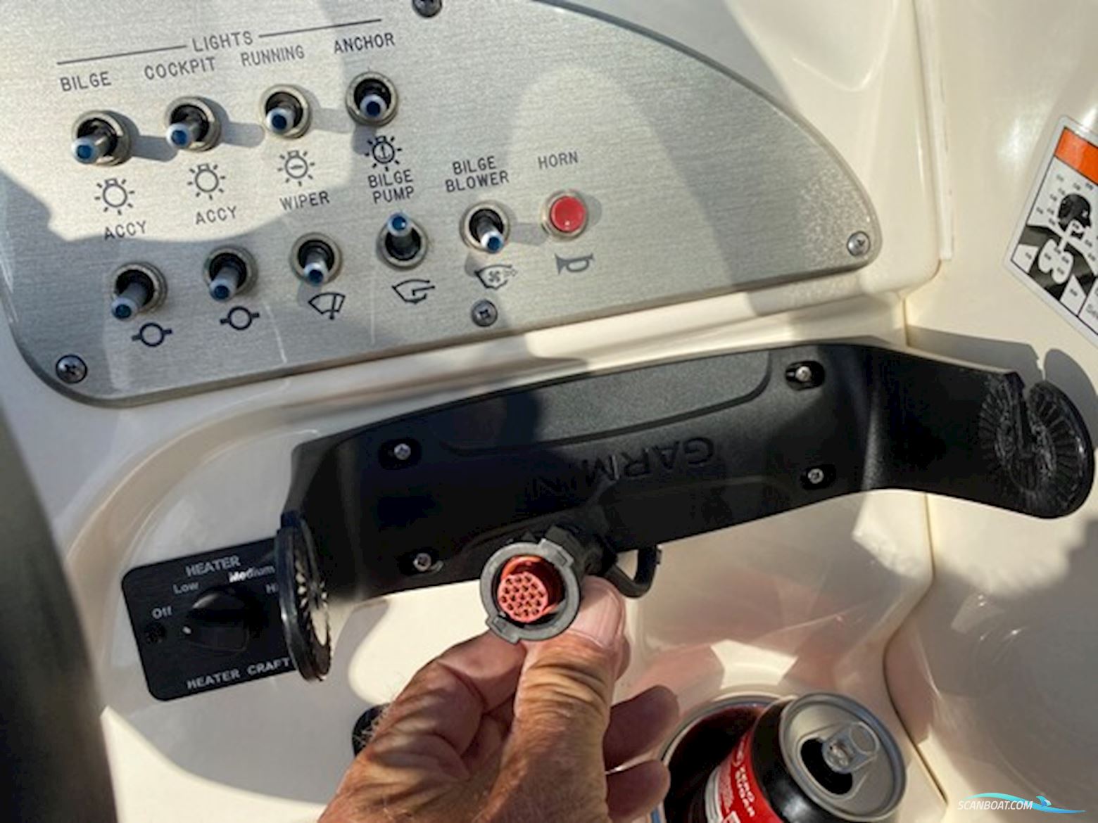 Sea-Ray 255 Sundanser ( Ligger i Roskilde ) (Sat 10.000,- Ned )