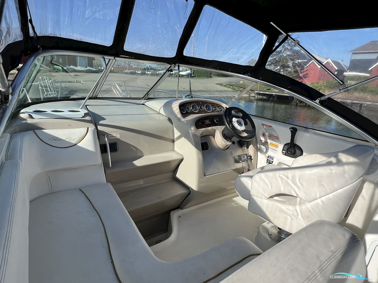 Sea Ray 260 Sundancer