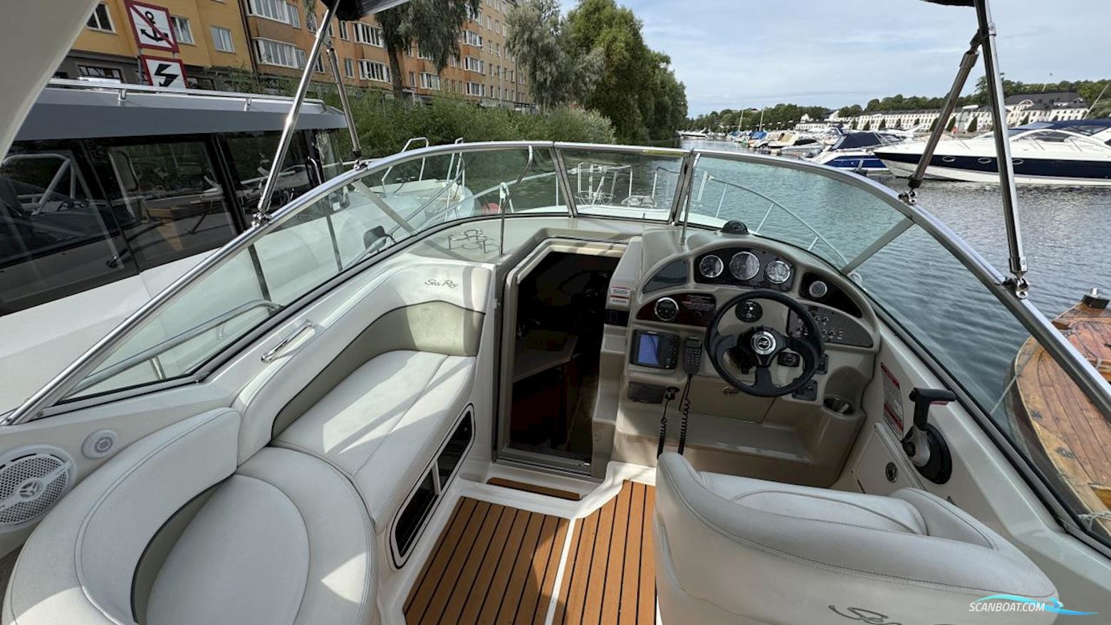 Sea Ray 260 Sundancer