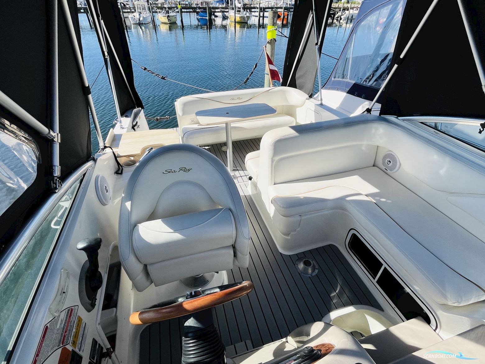 Sea Ray 260 Sundancer