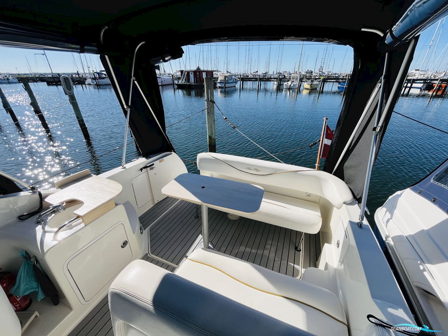 Sea Ray 260 Sundancer