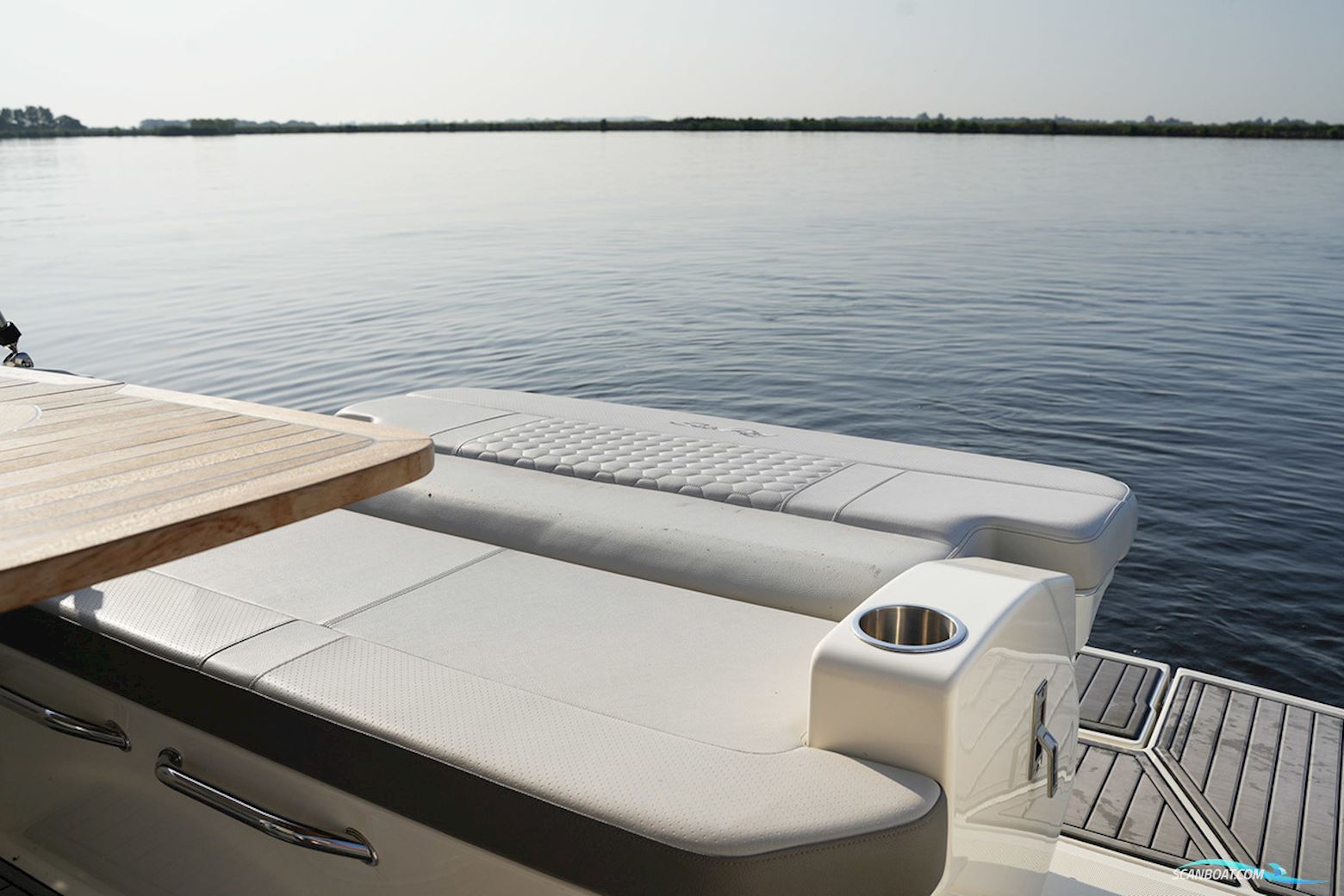 Sea Ray 265