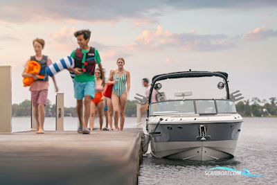 Sea Ray 270 SDX Surf Motorboot 2025, mit MerCruiser motor, Dänemark