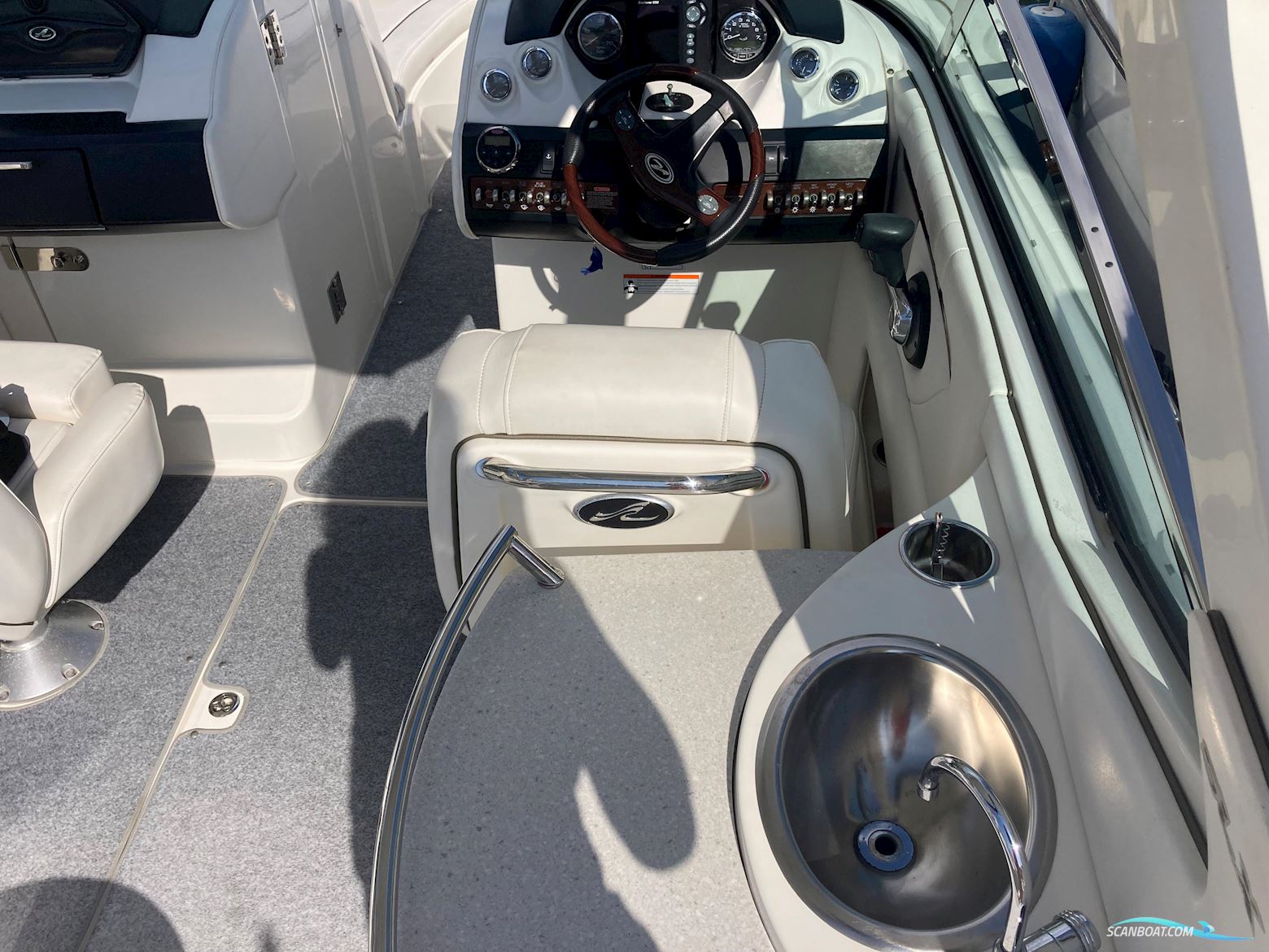 Sea Ray 270 SLX