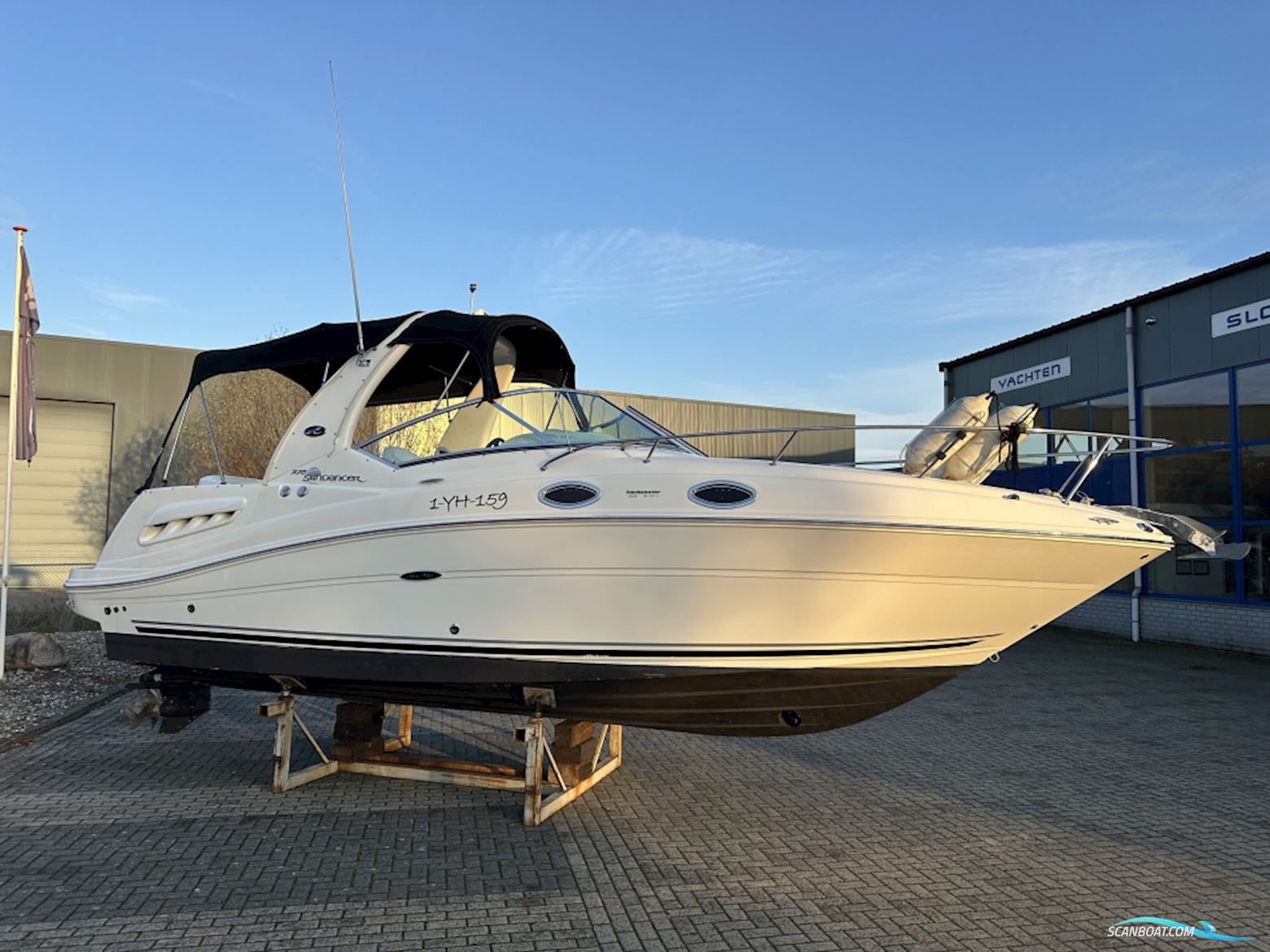 Sea Ray 275 Sundancer
