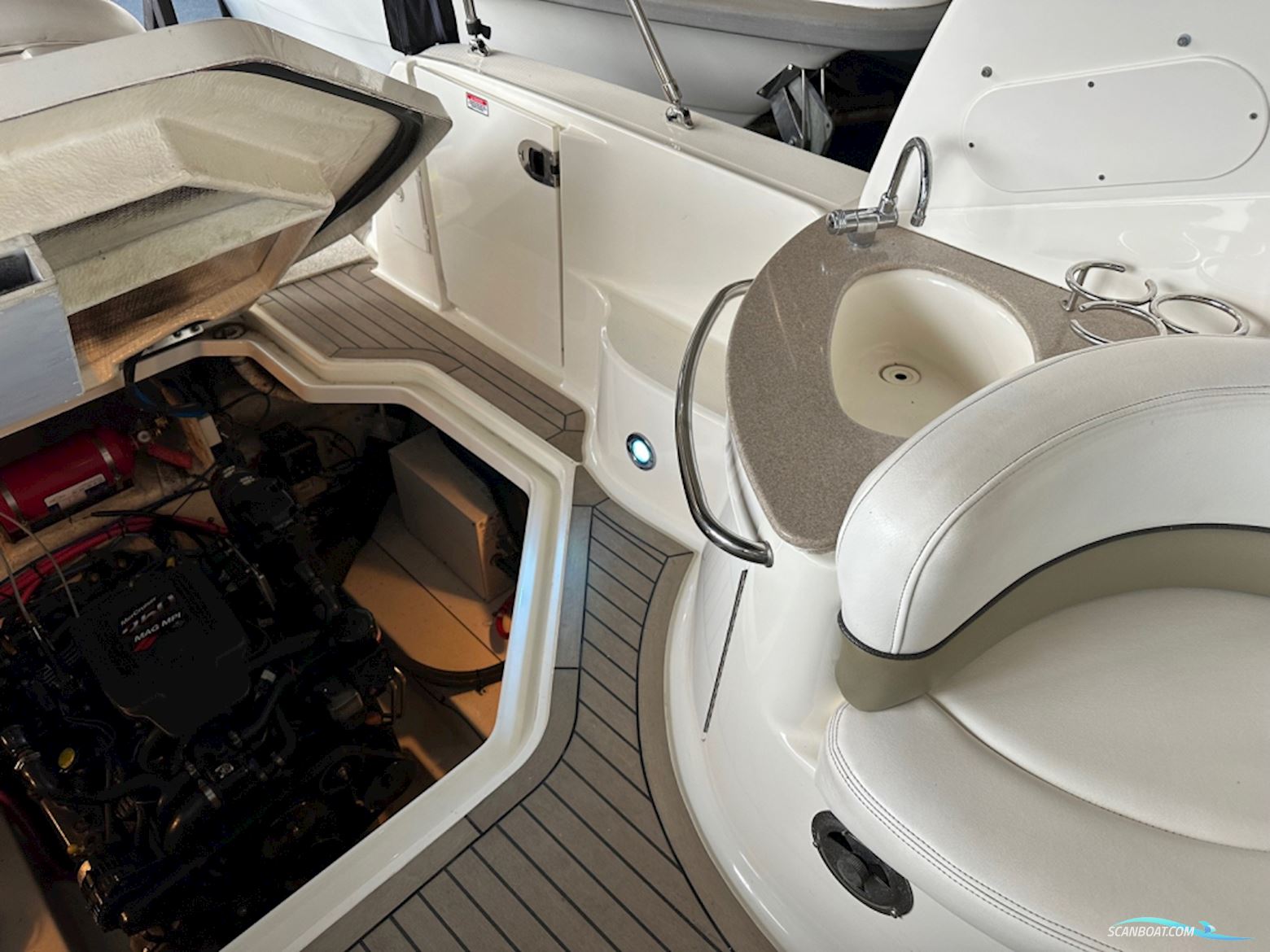 Sea Ray 275 Sundancer