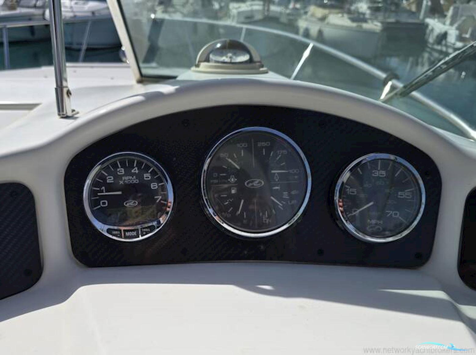 Sea Ray 275 Sundancer