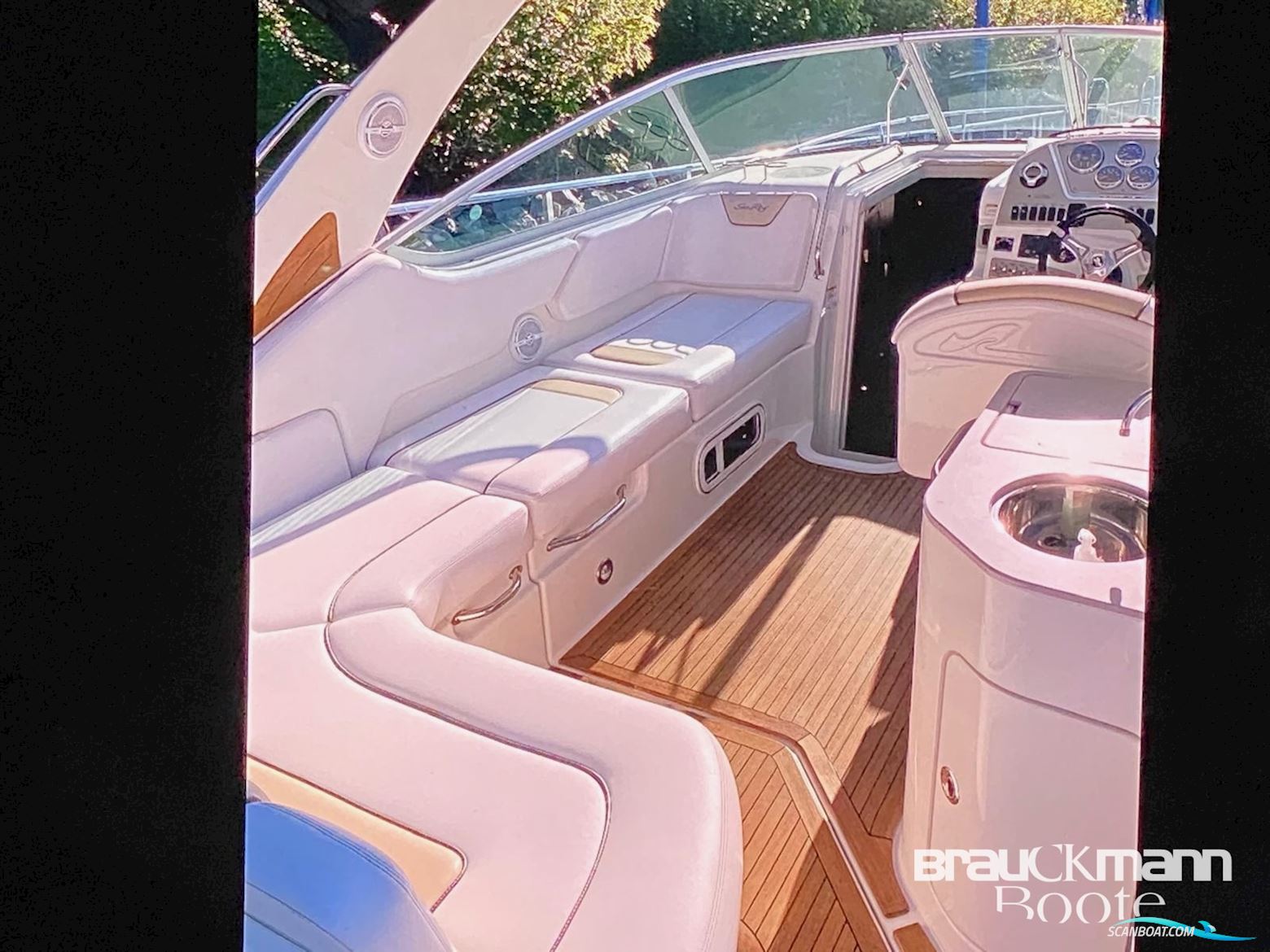 Sea Ray 305 Sundancer