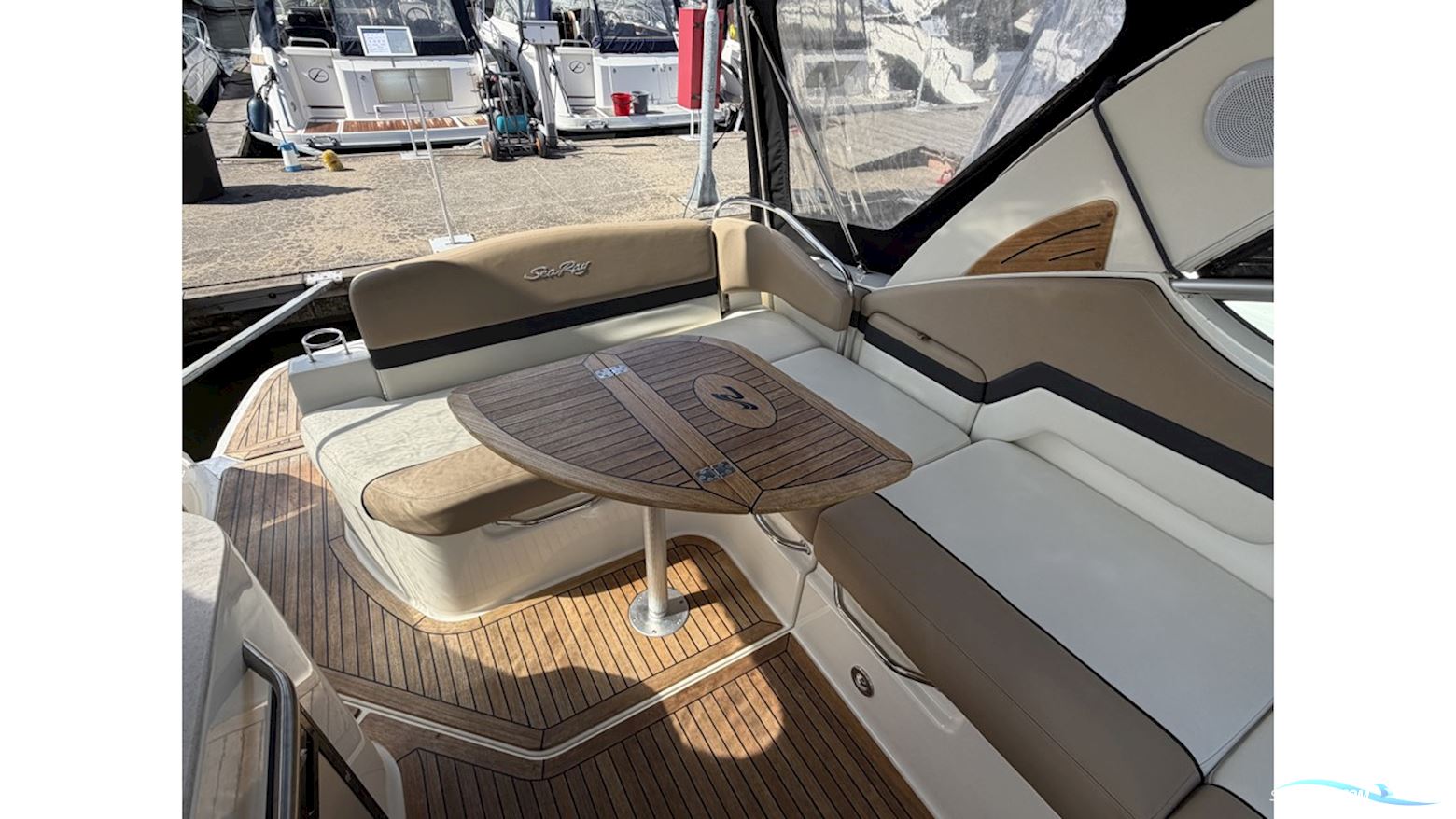 Sea Ray 305 SUNDANCER
