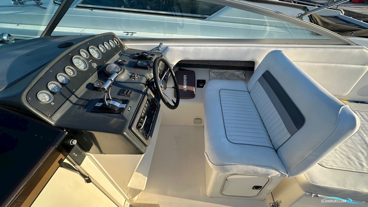 Sea Ray 310 Amberjack