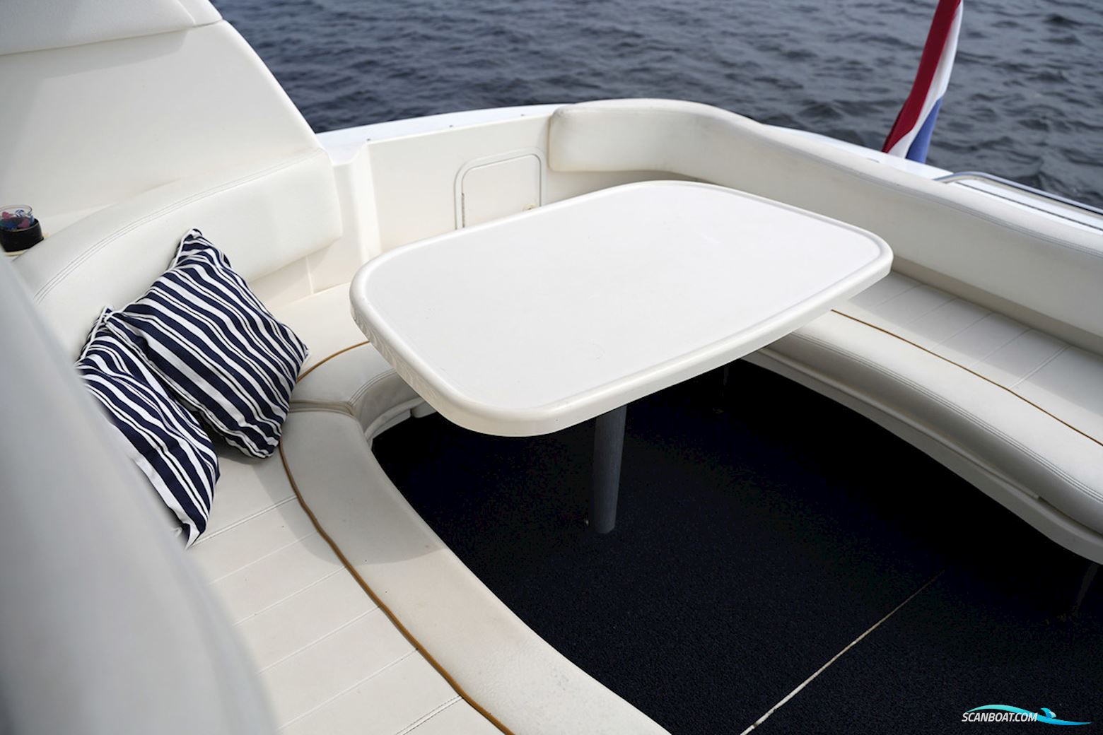 Sea Ray 310 Sundancer