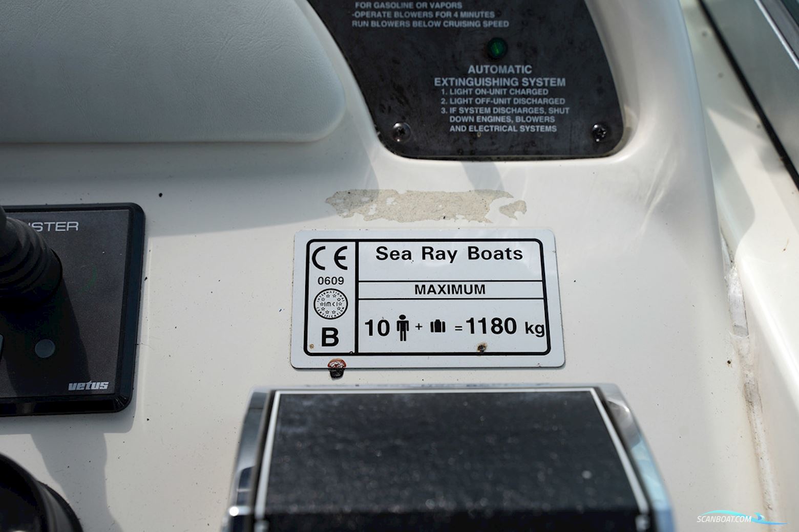 Sea Ray 310 Sundancer