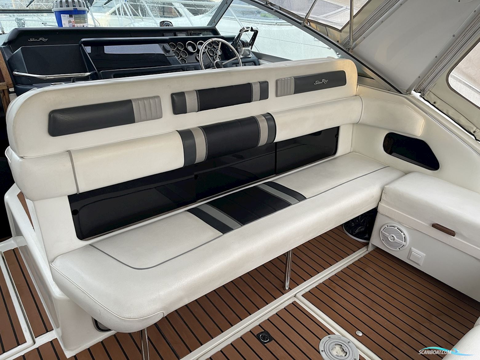 Sea Ray 310 Sundancer