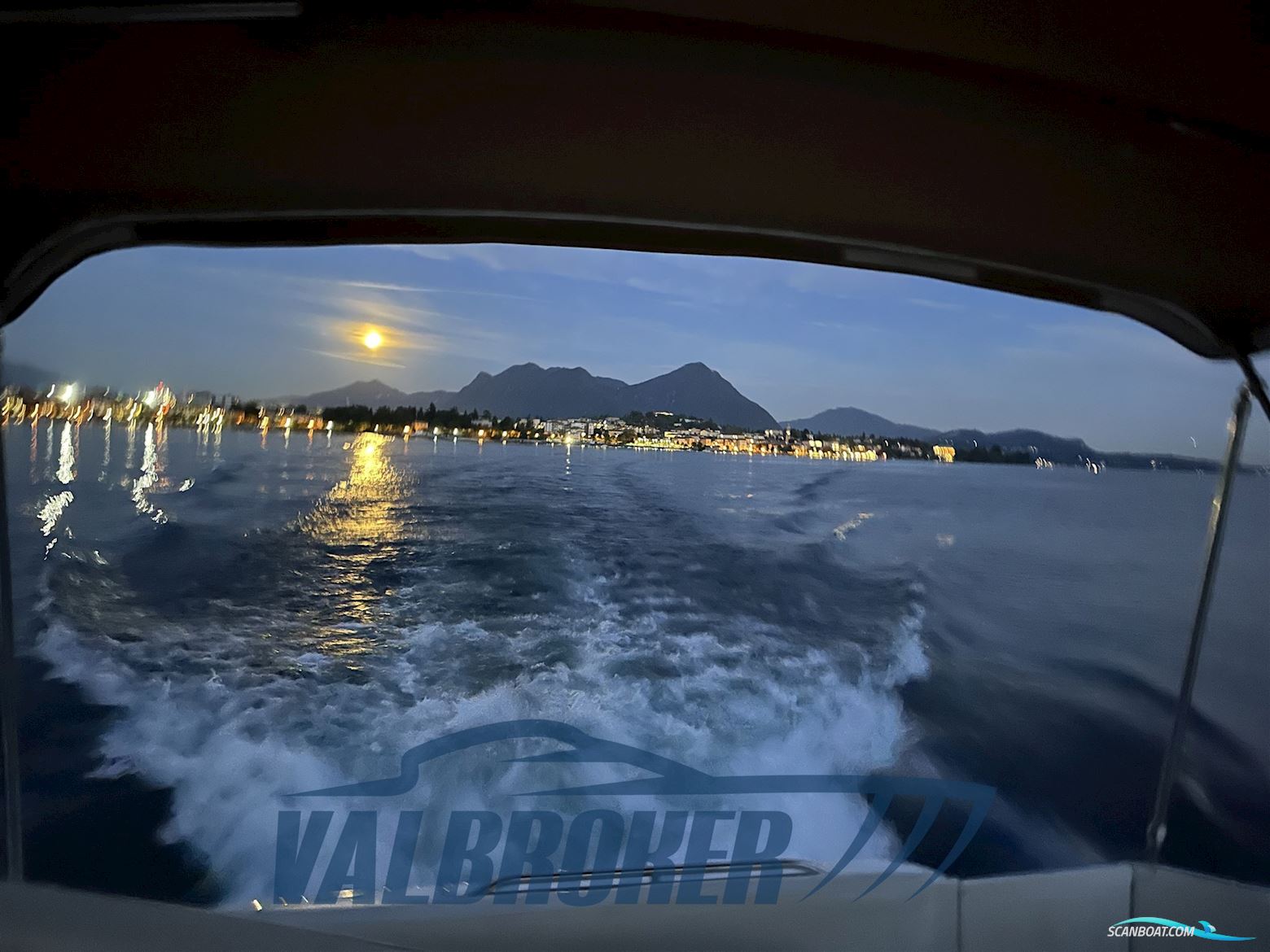 Sea Ray 310 Sundancer