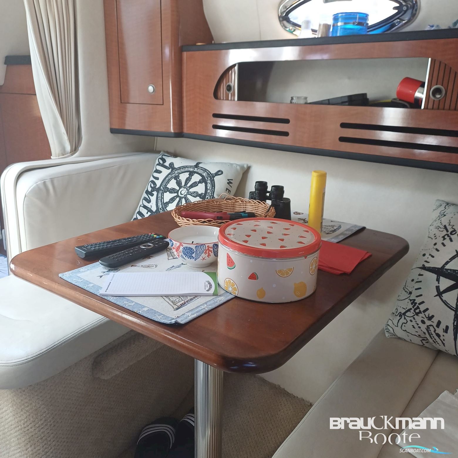 Sea Ray 315 Sundancer