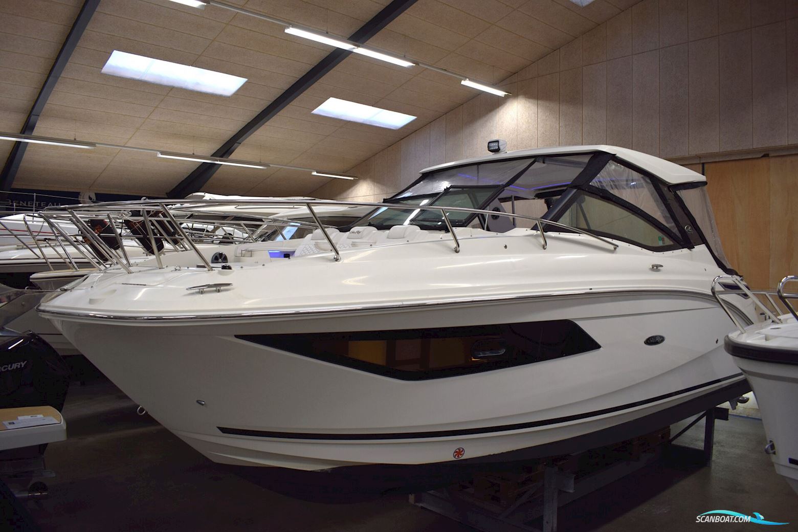 Sea Ray 320 Sundancer OB Motorboot 2021, mit Mercury motor, Dänemark