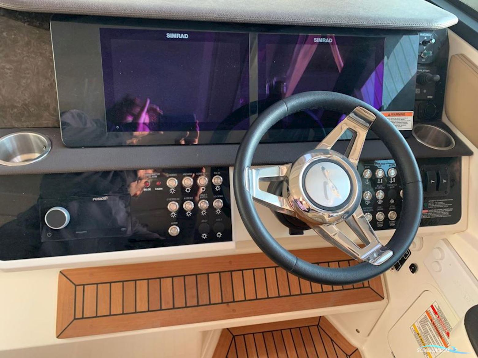 Sea Ray 320 Sundancer