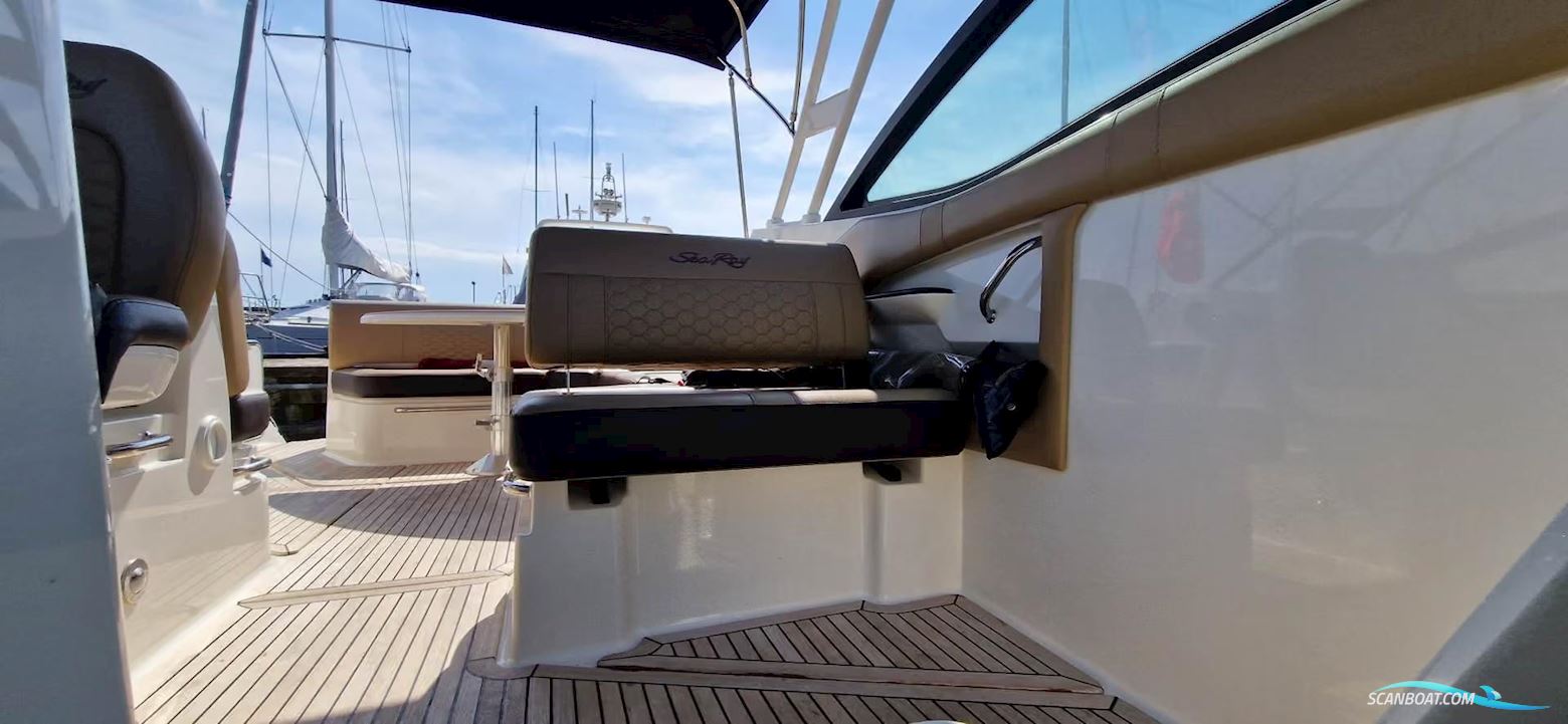 Sea Ray 320 Sundancer