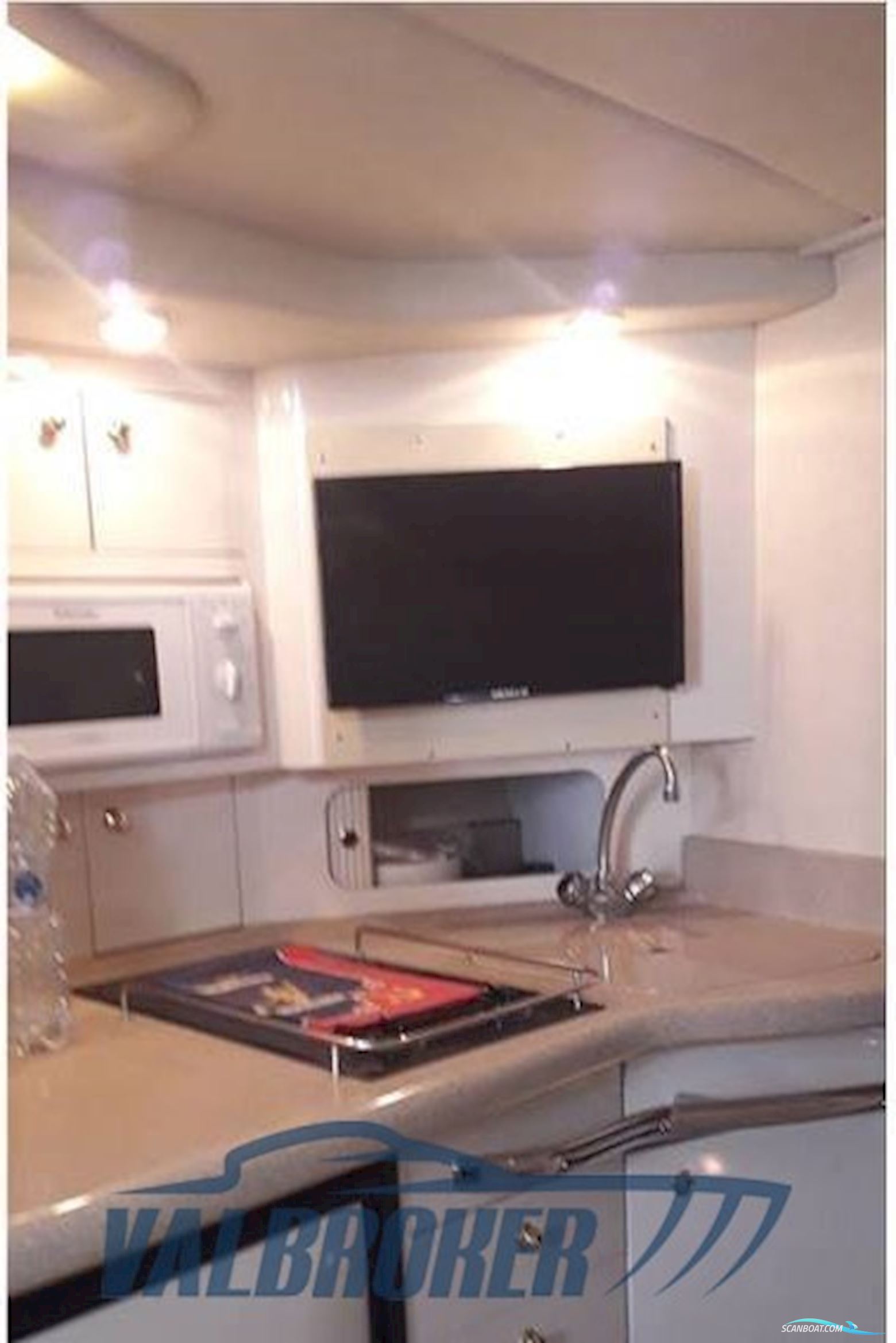 Sea Ray 330 Amberjack