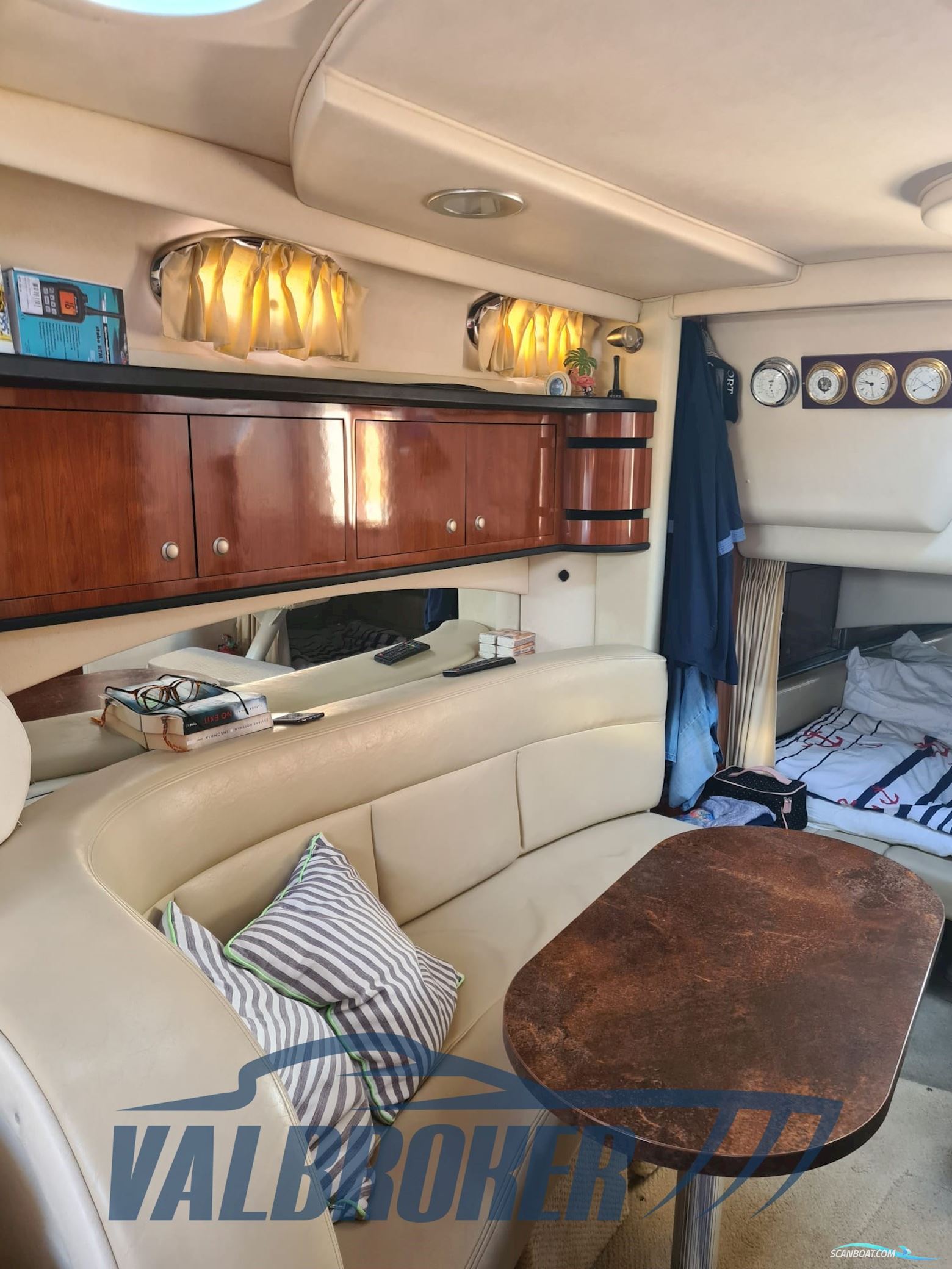 Sea Ray 335 DA Sundancer