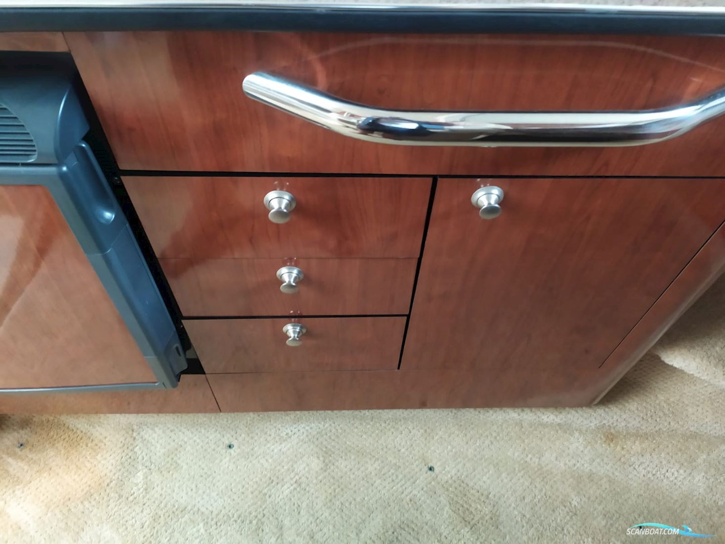 Sea Ray 335 Sundancer