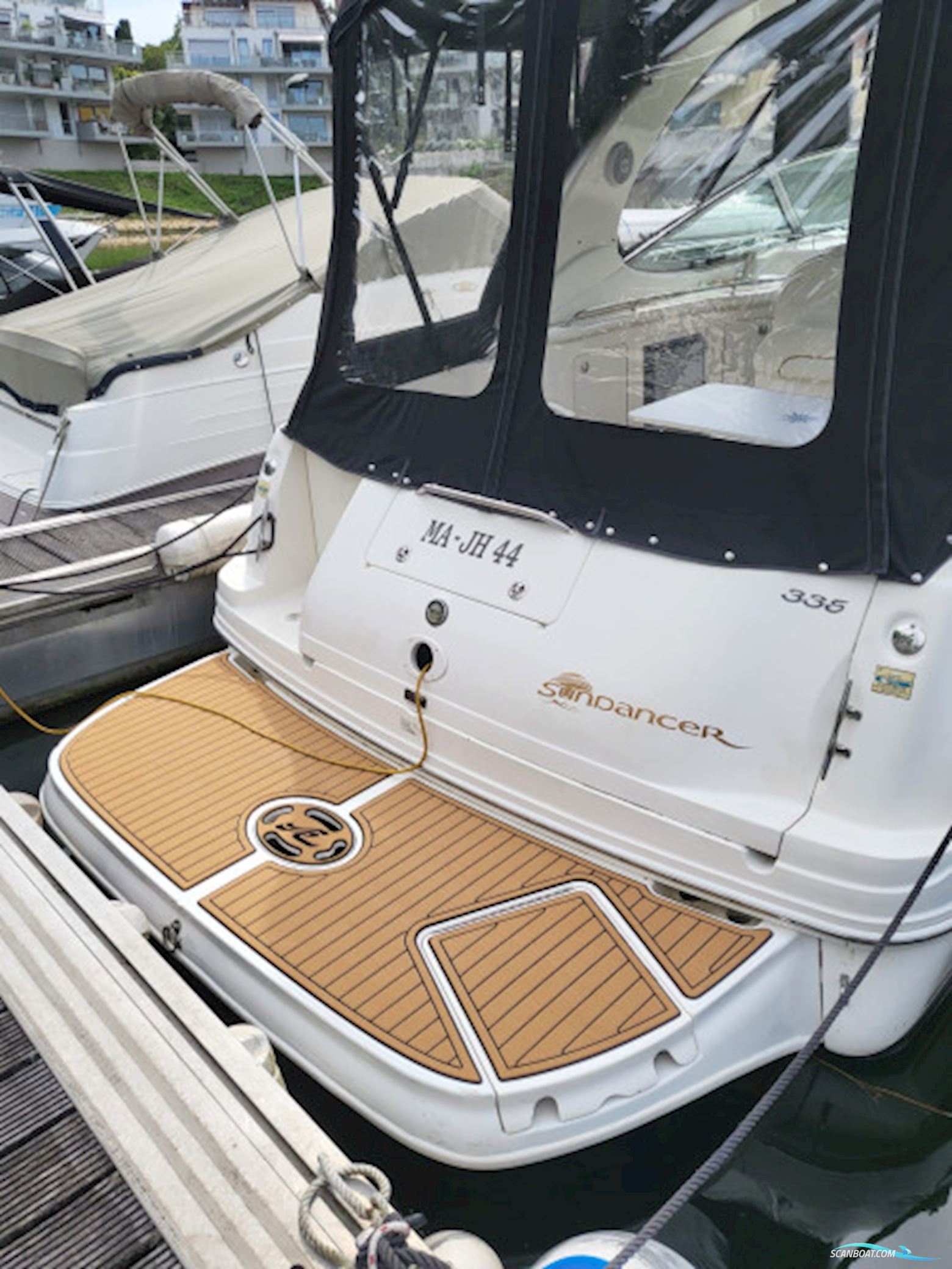 Sea Ray 335 Sundancer