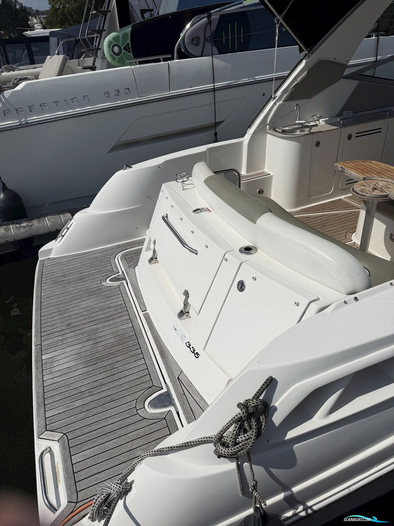 Sea Ray 335 Sundancer