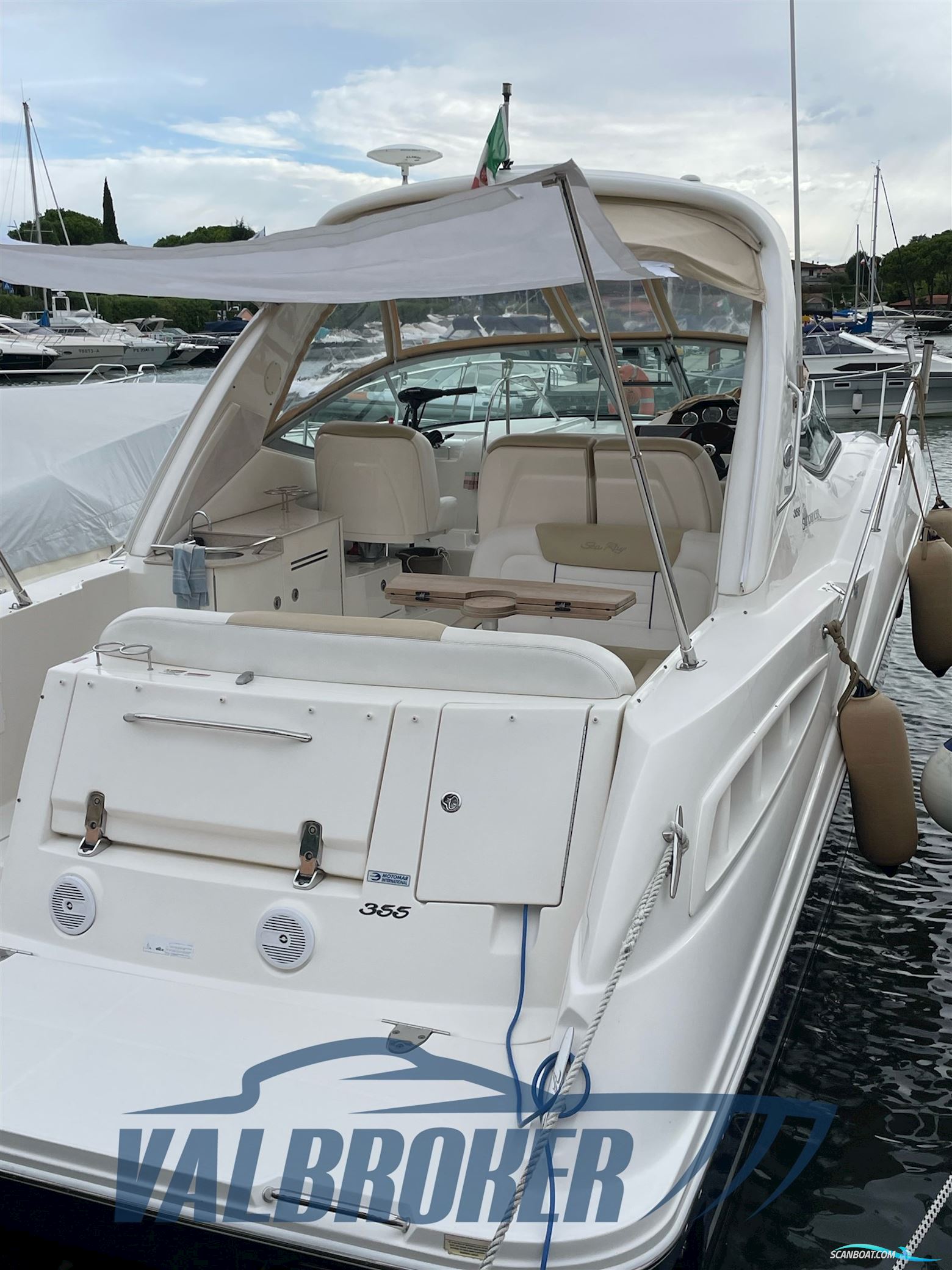 Sea Ray 355 DA Sundancer
