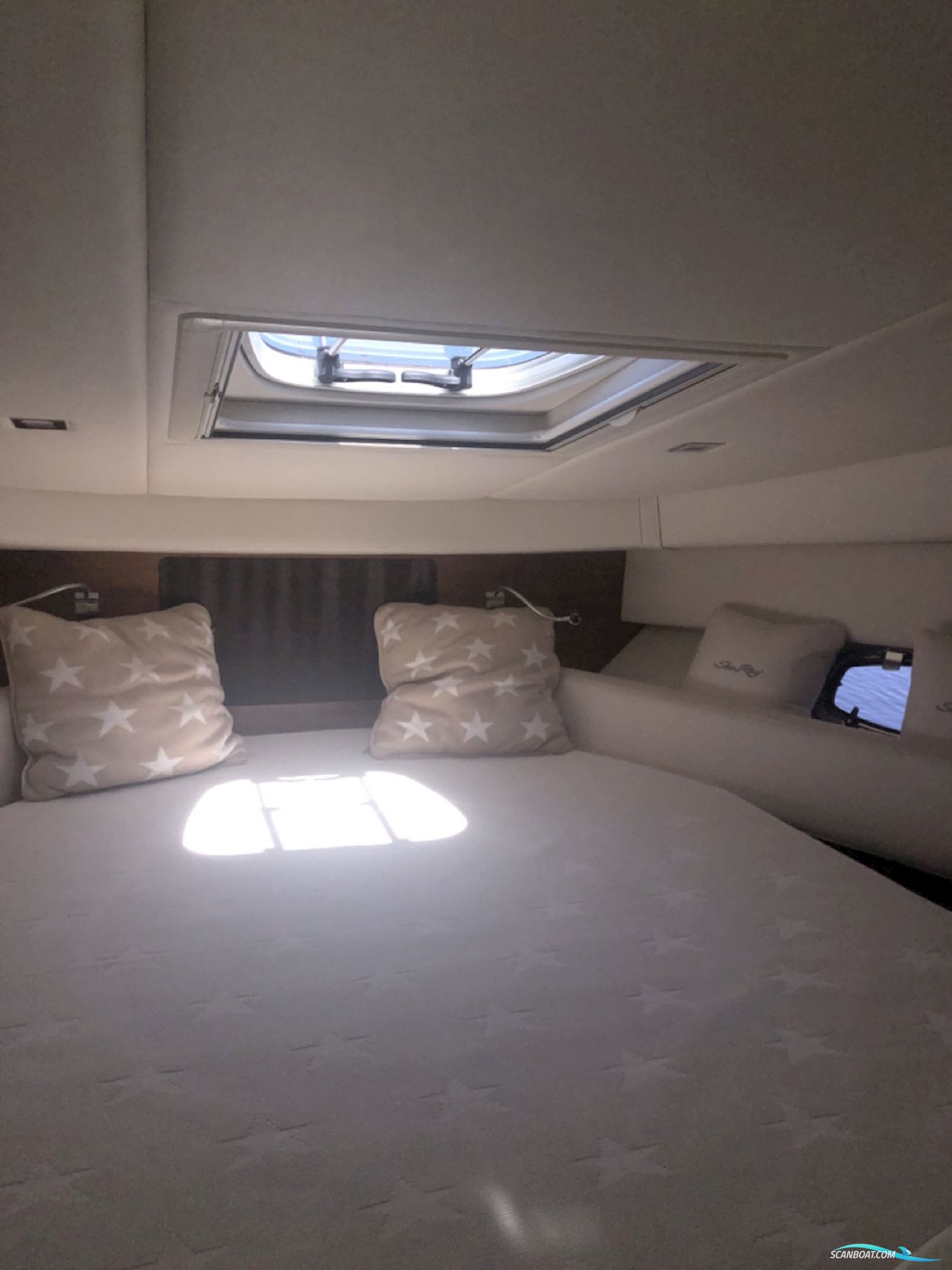 Sea Ray 355 DA Sundancer