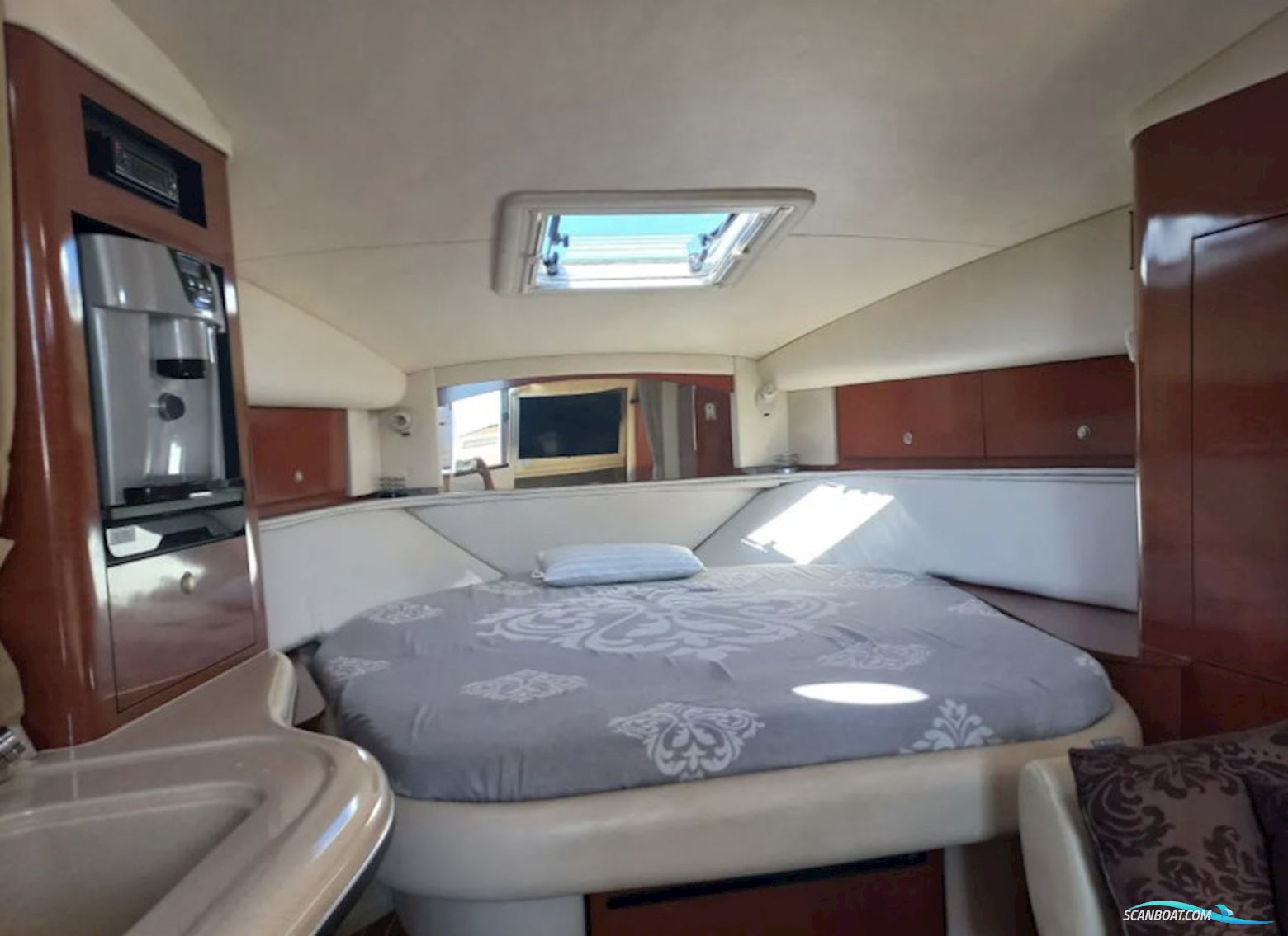 Sea Ray 355 Sundancer