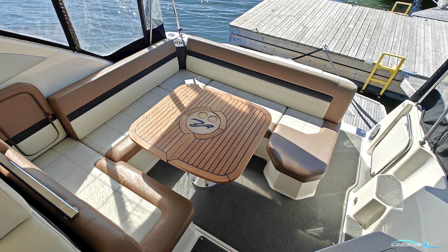 Sea Ray 355 Sundancer
