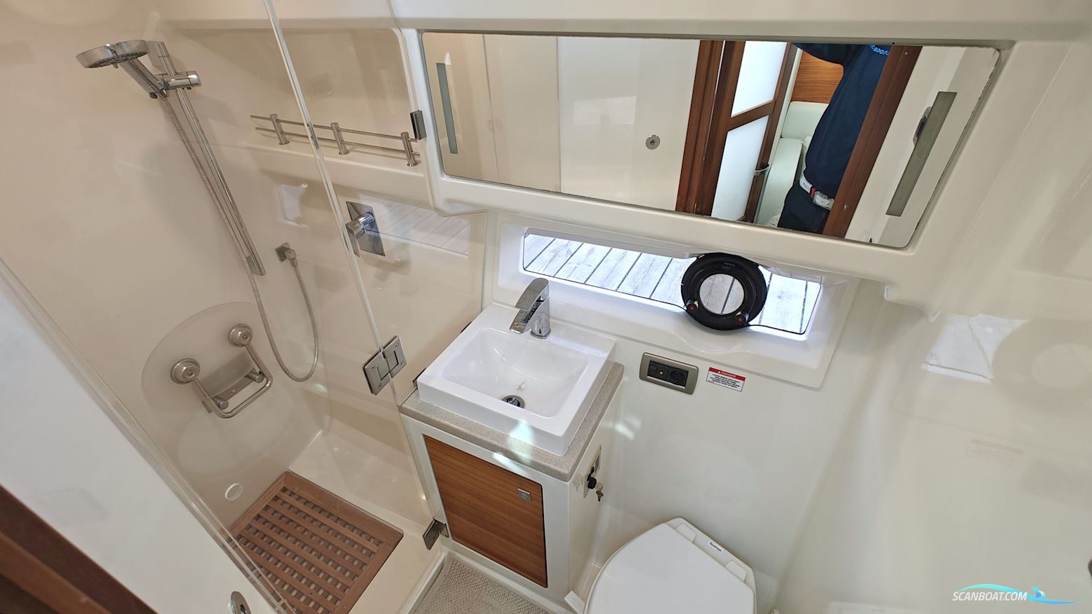 Sea Ray 355 Sundancer