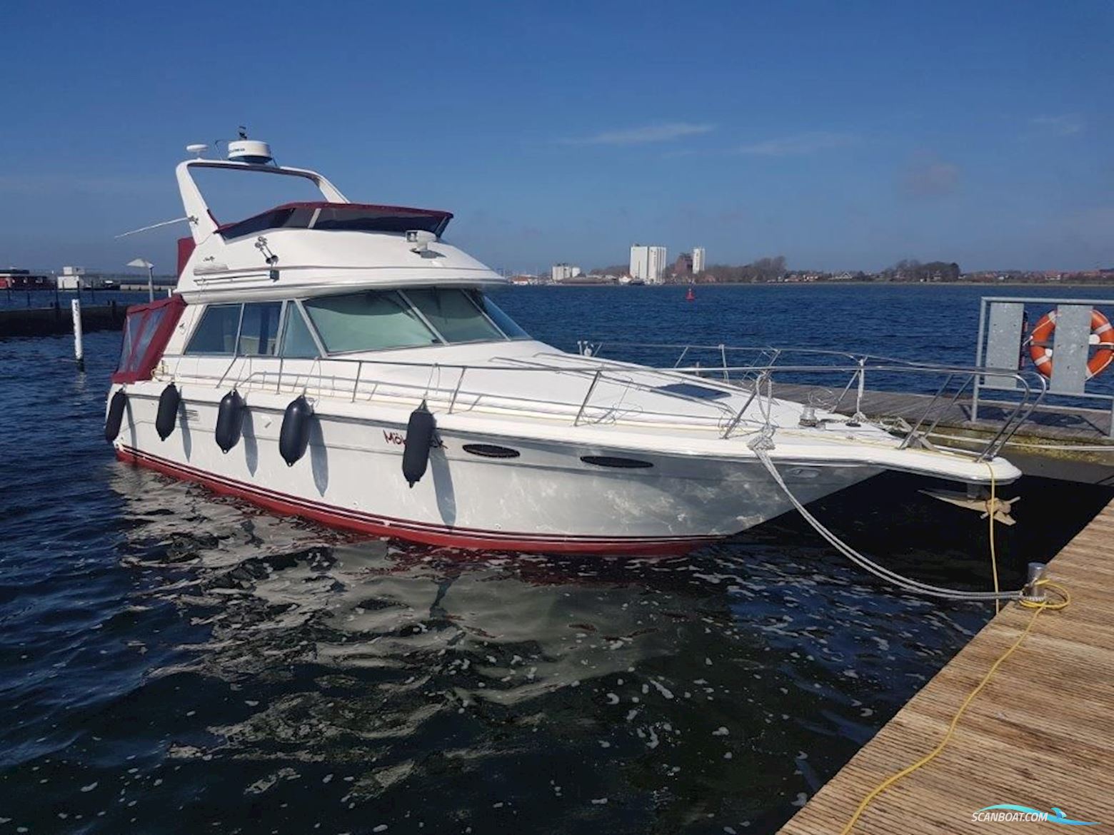 Sea Ray 370 DB