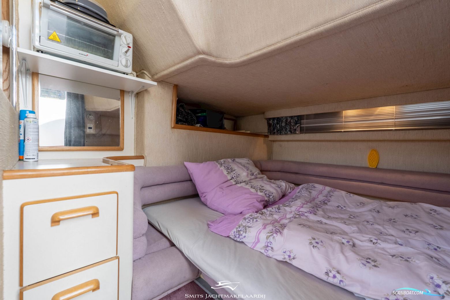 Sea Ray 370 Express Cruiser